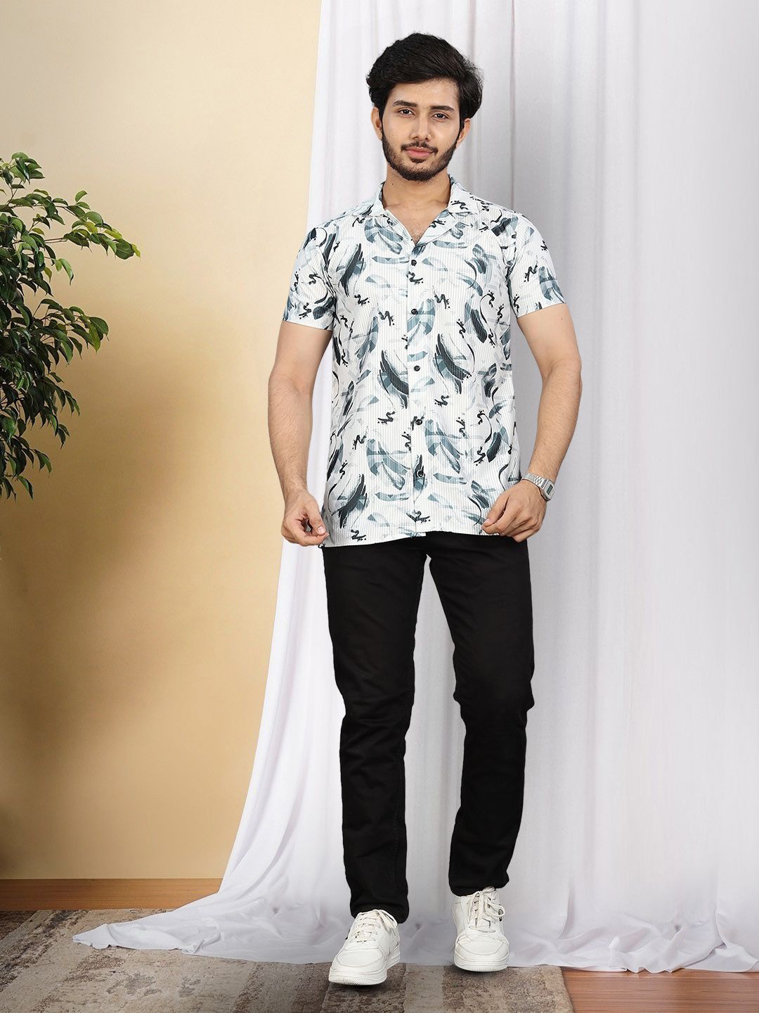 

Moda Rapido Men Original Opaque Printed Casual Shirt, Multi