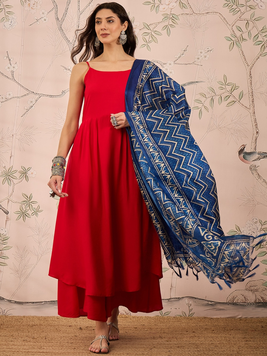 

InWeave Women Regular Kurta with Palazzos & With Dupatta, Red