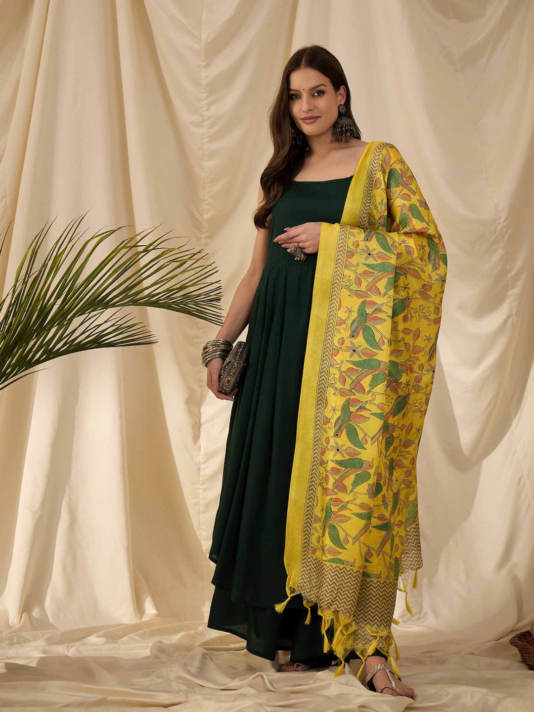 

InWeave Women Regular Kurta with Palazzos & With Dupatta, Green