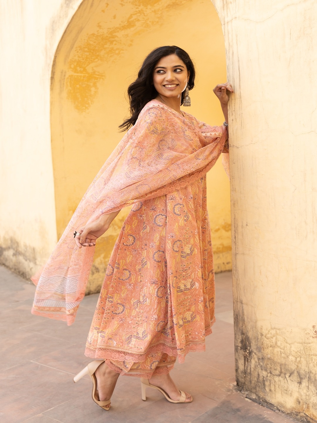 

ASRUMO Women Floral Embroidered Regular Aari Work Kurta with Trousers & With Dupatta, Peach