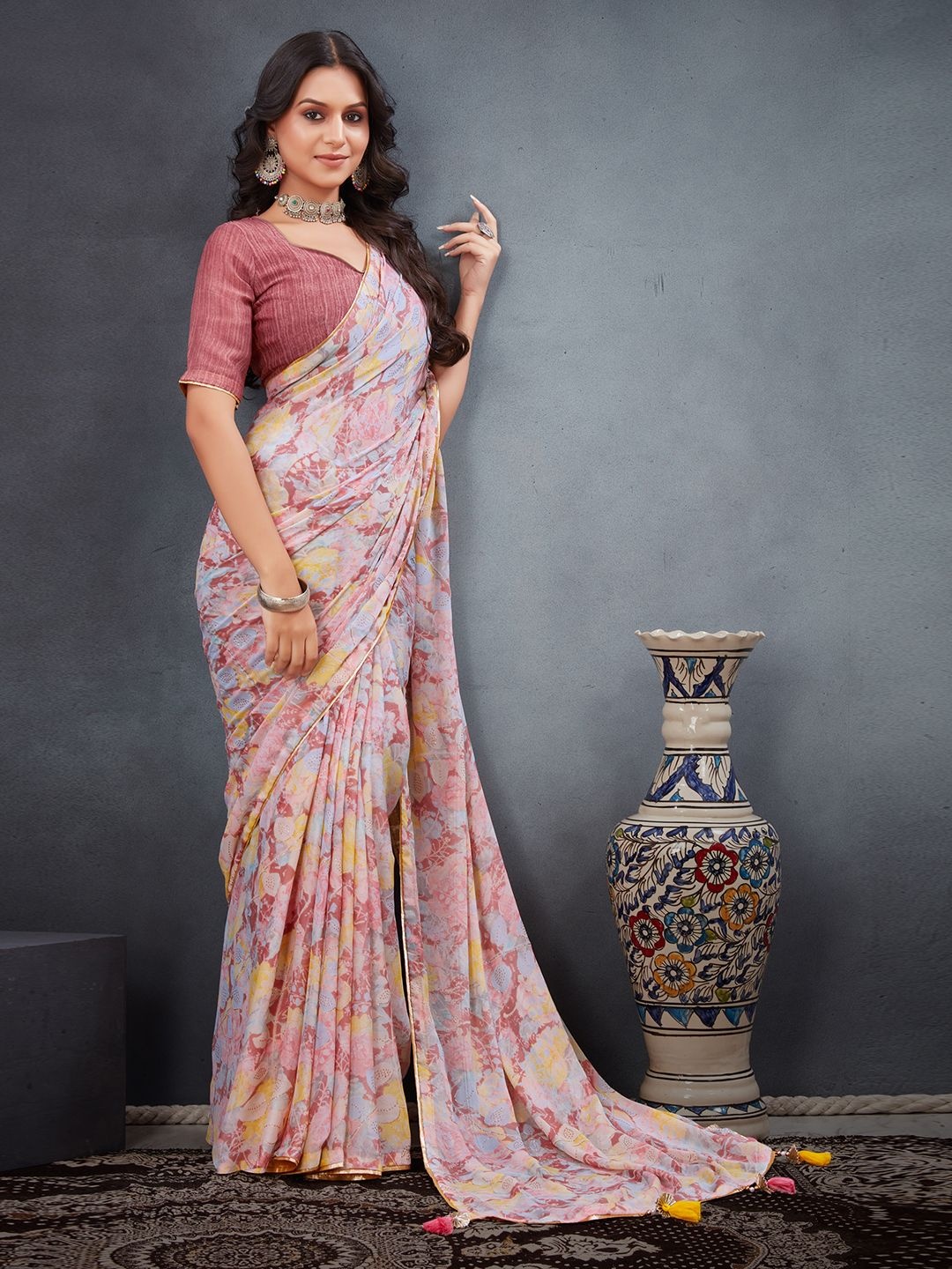 

LeeliPeeri Designer Floral Gotta Patti Poly Georgette Saree, Peach