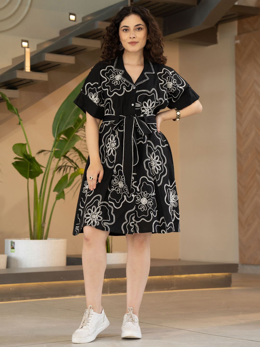 

ZUMMER Floral Embroidered Kimono Sleeve A-Line Dress, Black