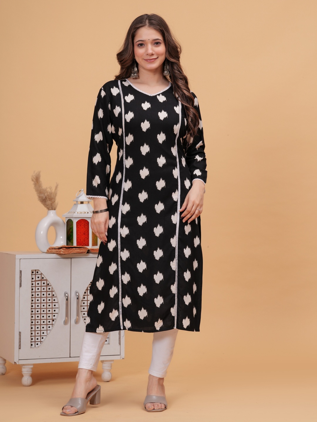 

Metronaut Floral Print Applique A-Line Dress, Black