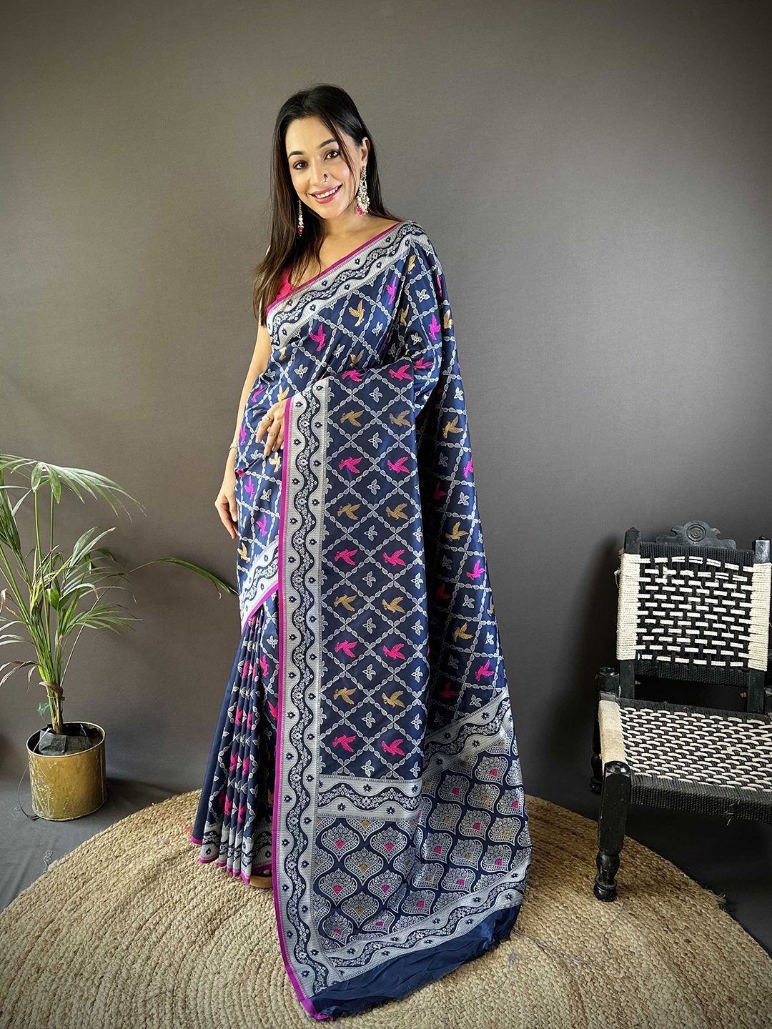 

LeeliPeeri Designer Woven Design Zari Silk Blend Banarasi Saree, Teal