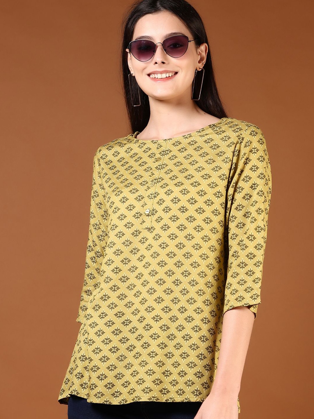 

V-Mart Floral Printed Kurti, Mustard