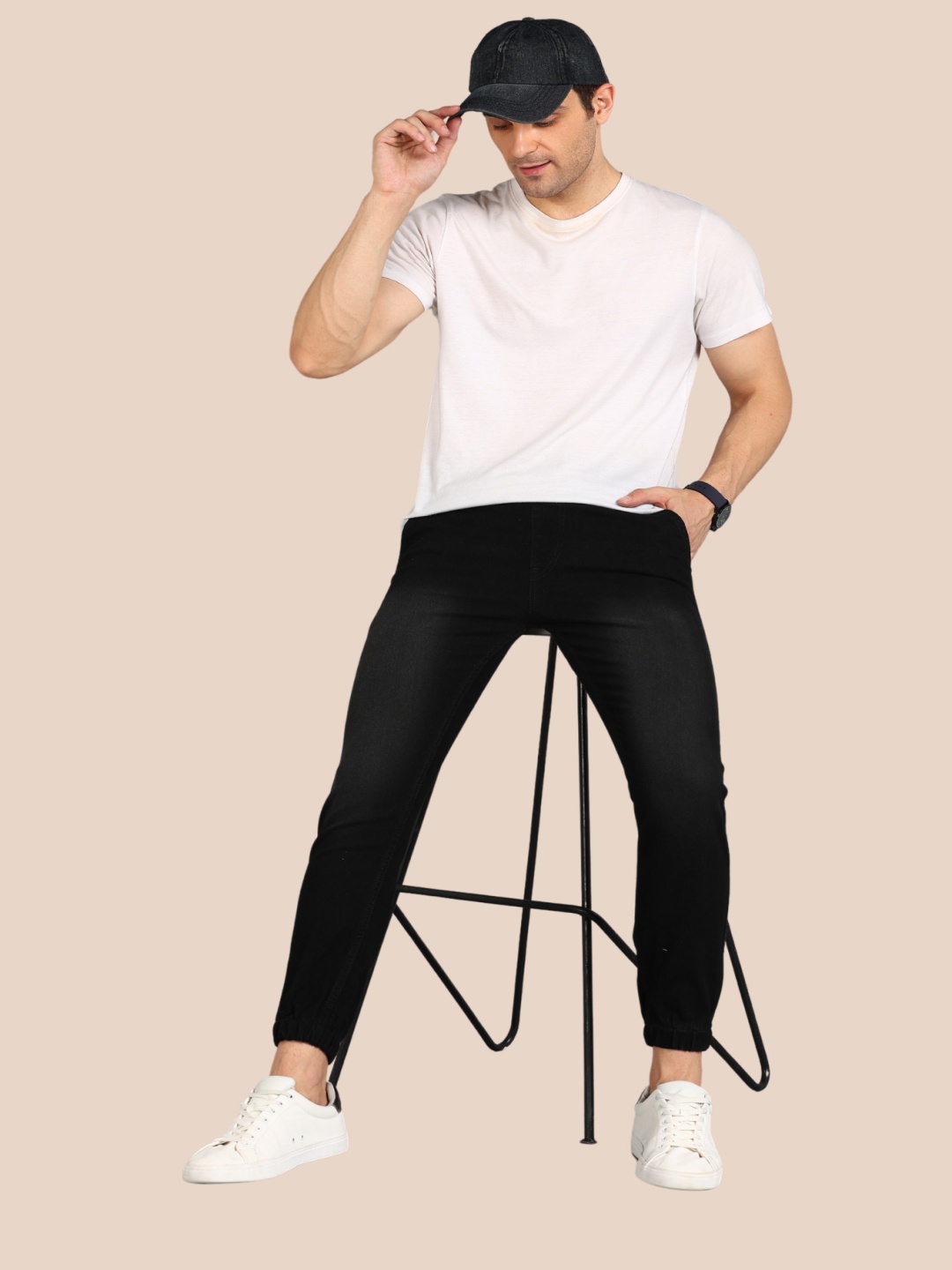 

DAKWINS Men Jeans, Black