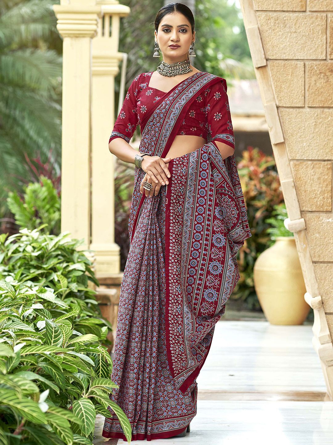 

DIVASTRI Ethnic Motifs Block Print Saree, Maroon