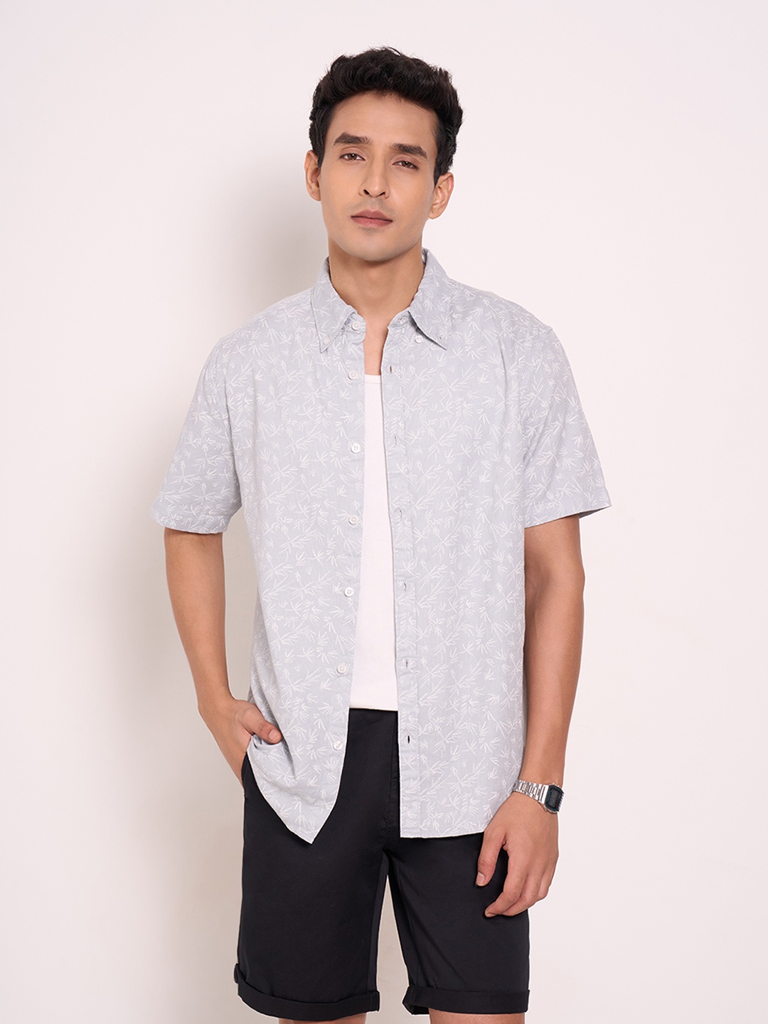 

Peregrine by Pantaloons Men Floral Opaque Casual Shirt, Blue
