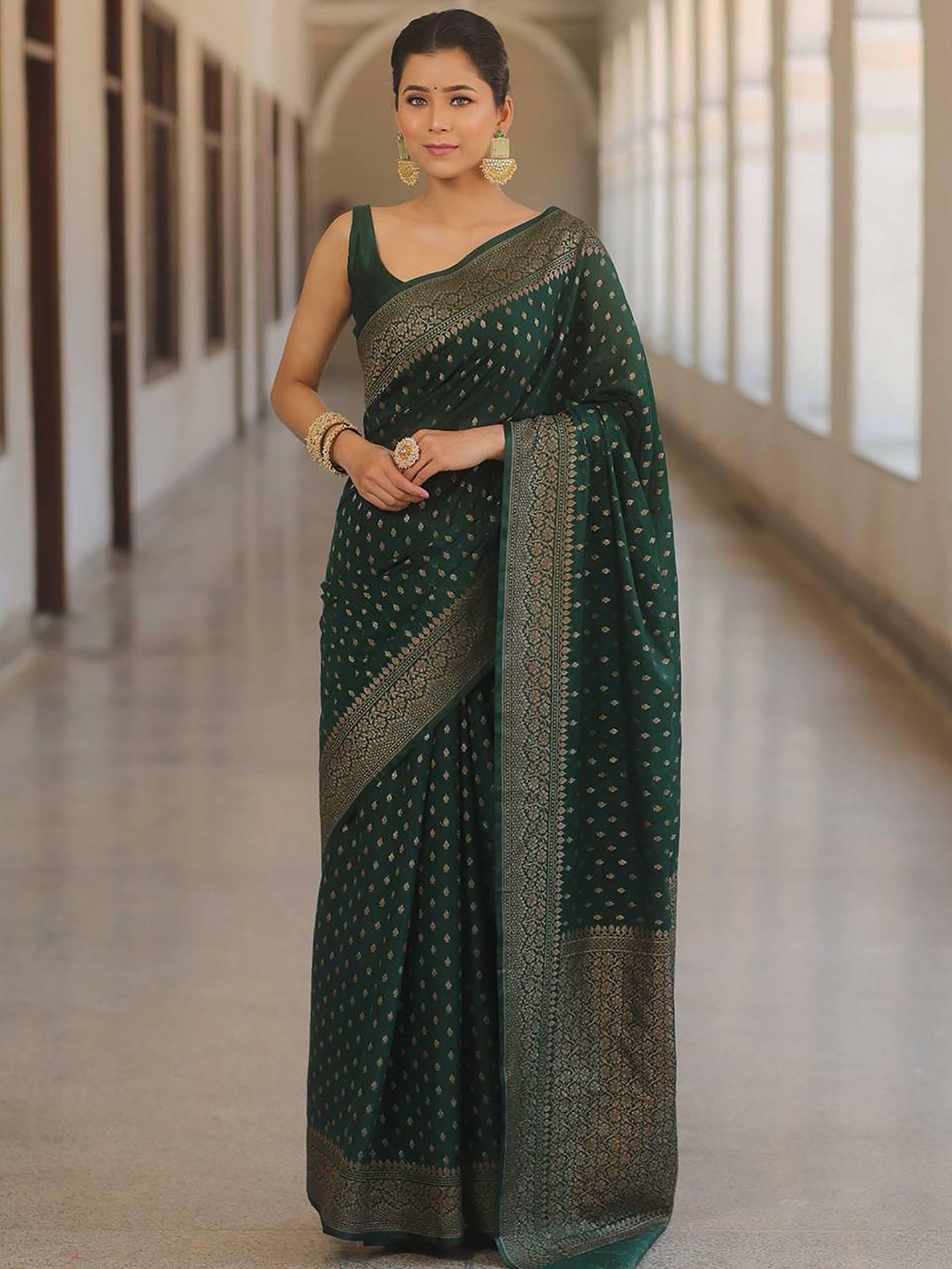 

KALINI Woven Design Zari Silk Blend Banarasi Saree, Green