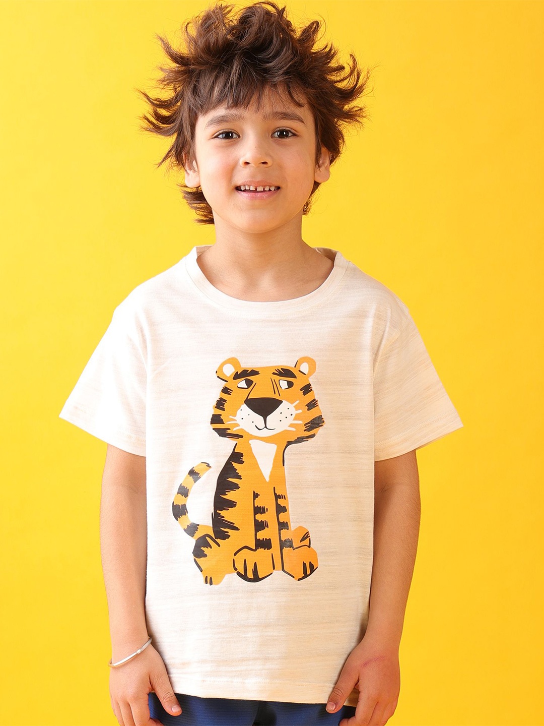 

Anthrilo Boys Printed Applique T-shirt, White