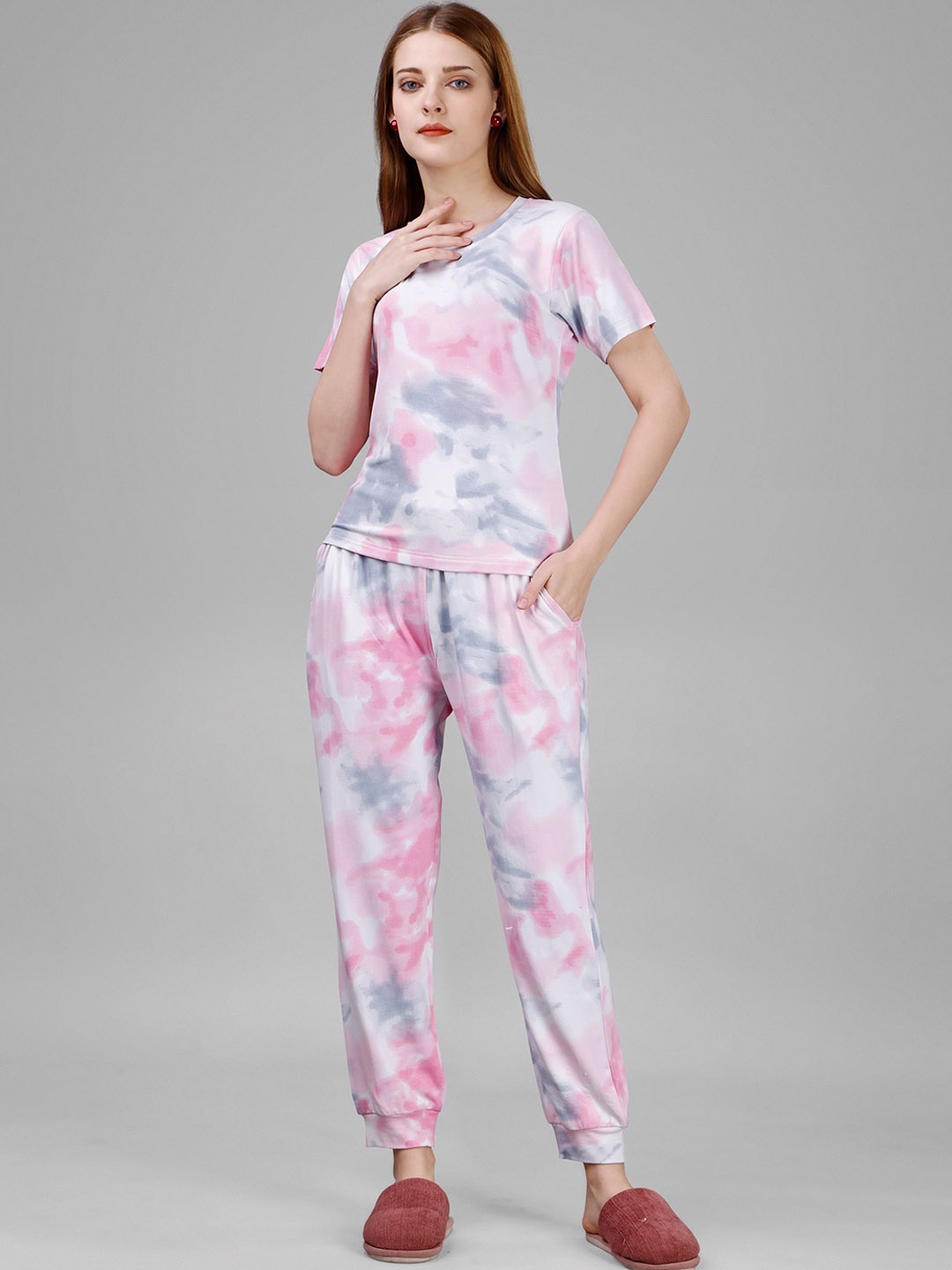 

Vegles Dyed Round Neck T-Shirt With Joggers, Purple