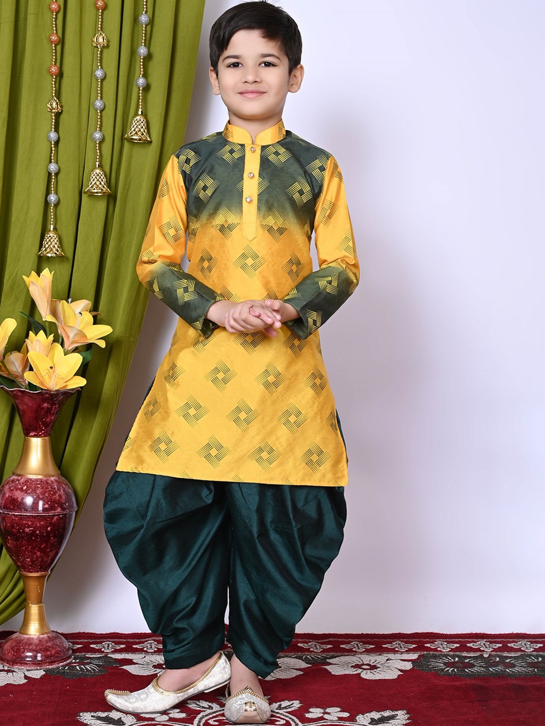 

BAESD Boys Printed Regular Dupion Silk Kurta with Patiala, Yellow