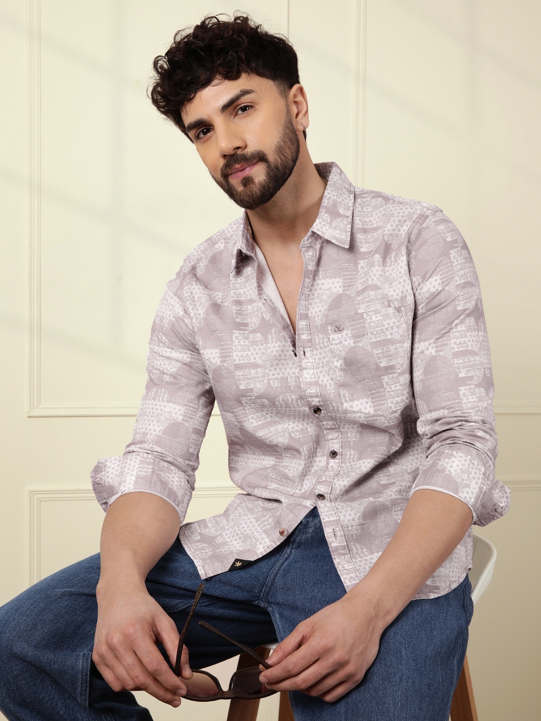 

WROGN Men Comfort Slim Fit Opaque Printed Casual Shirt, Pink