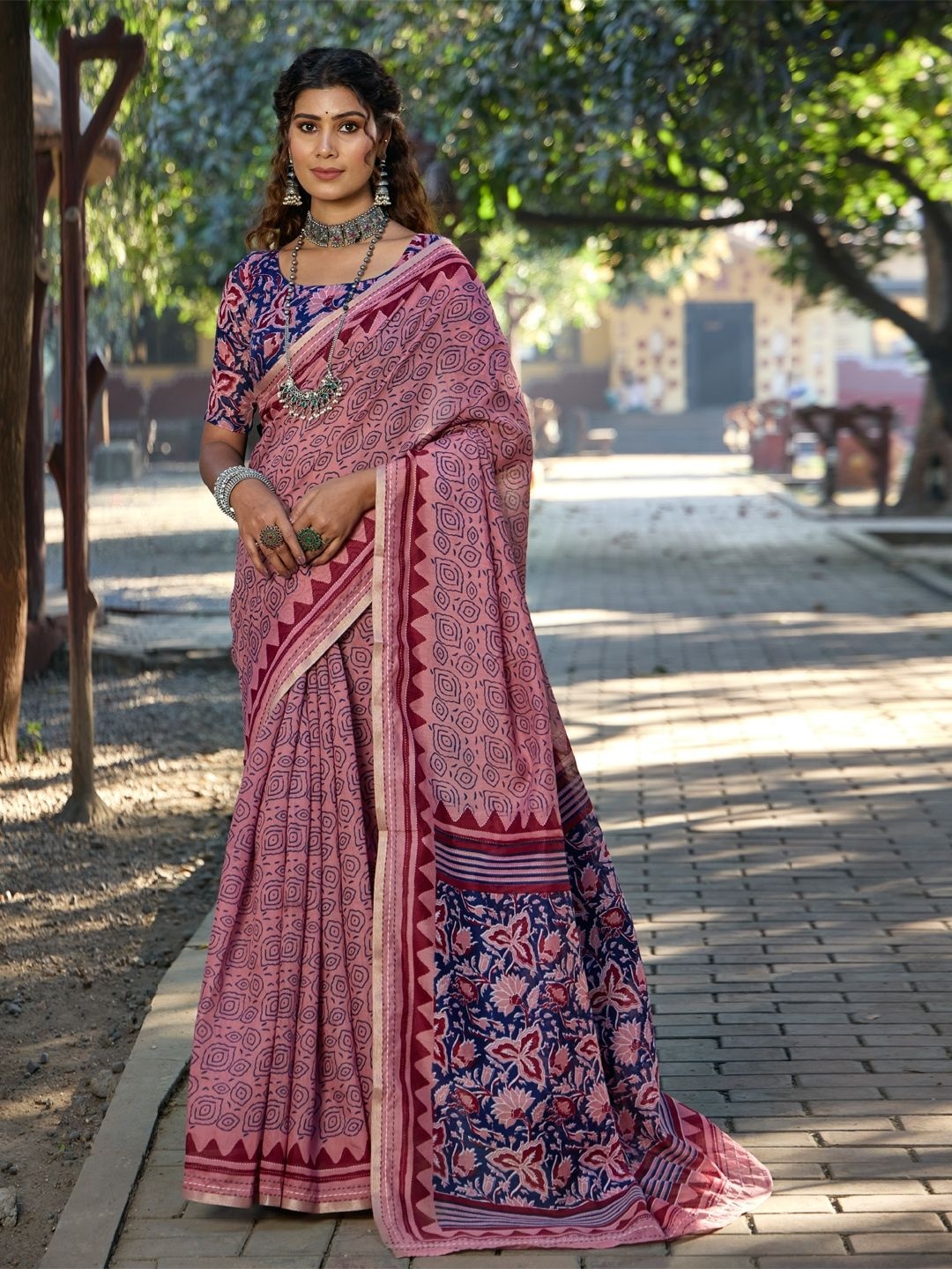 

CHUDIYA Batik Pure Cotton Saree, Mauve