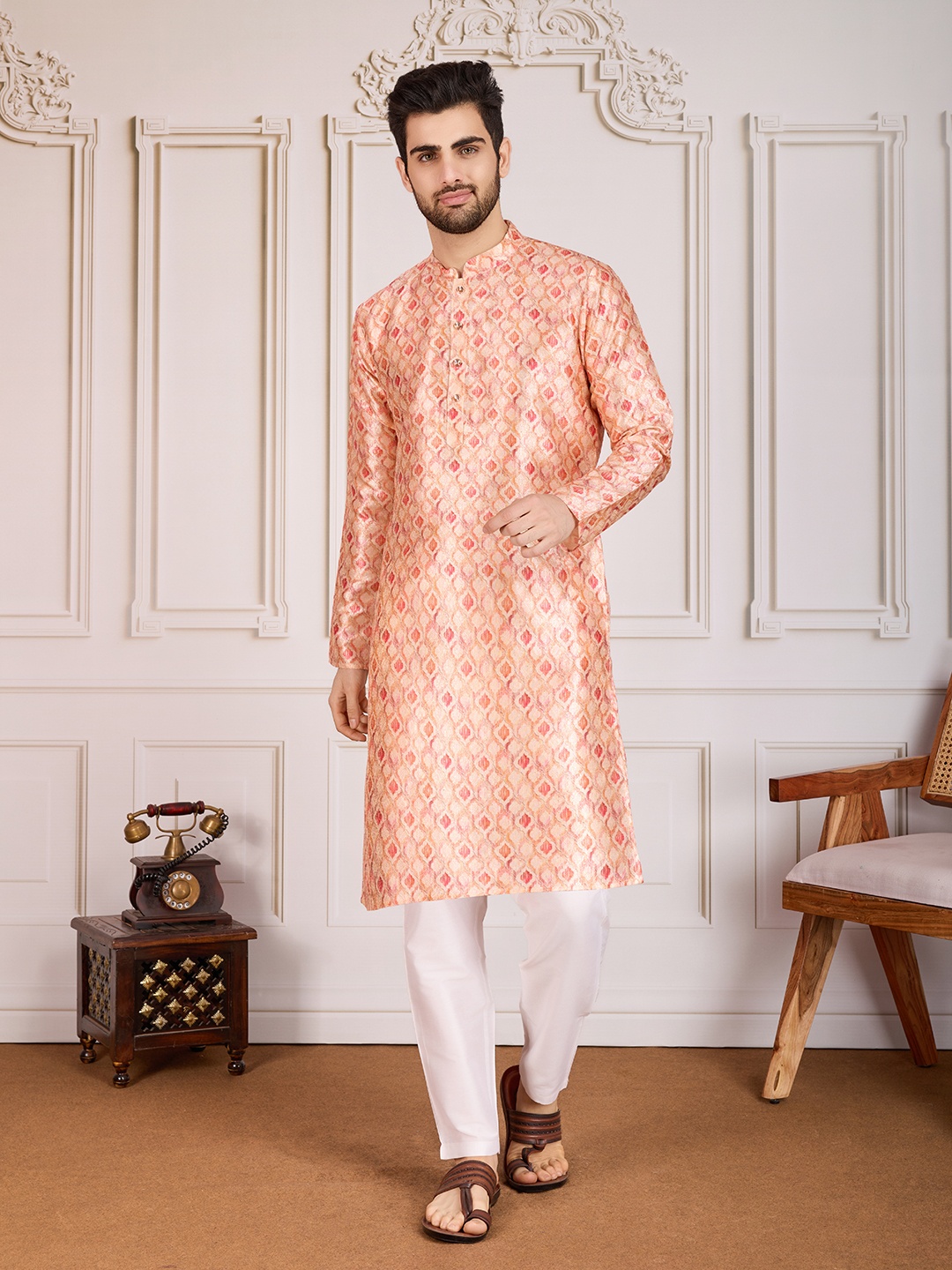 

House of Pataudi Geometric Digital Printed & Sequined Straight Kurta Set, Peach