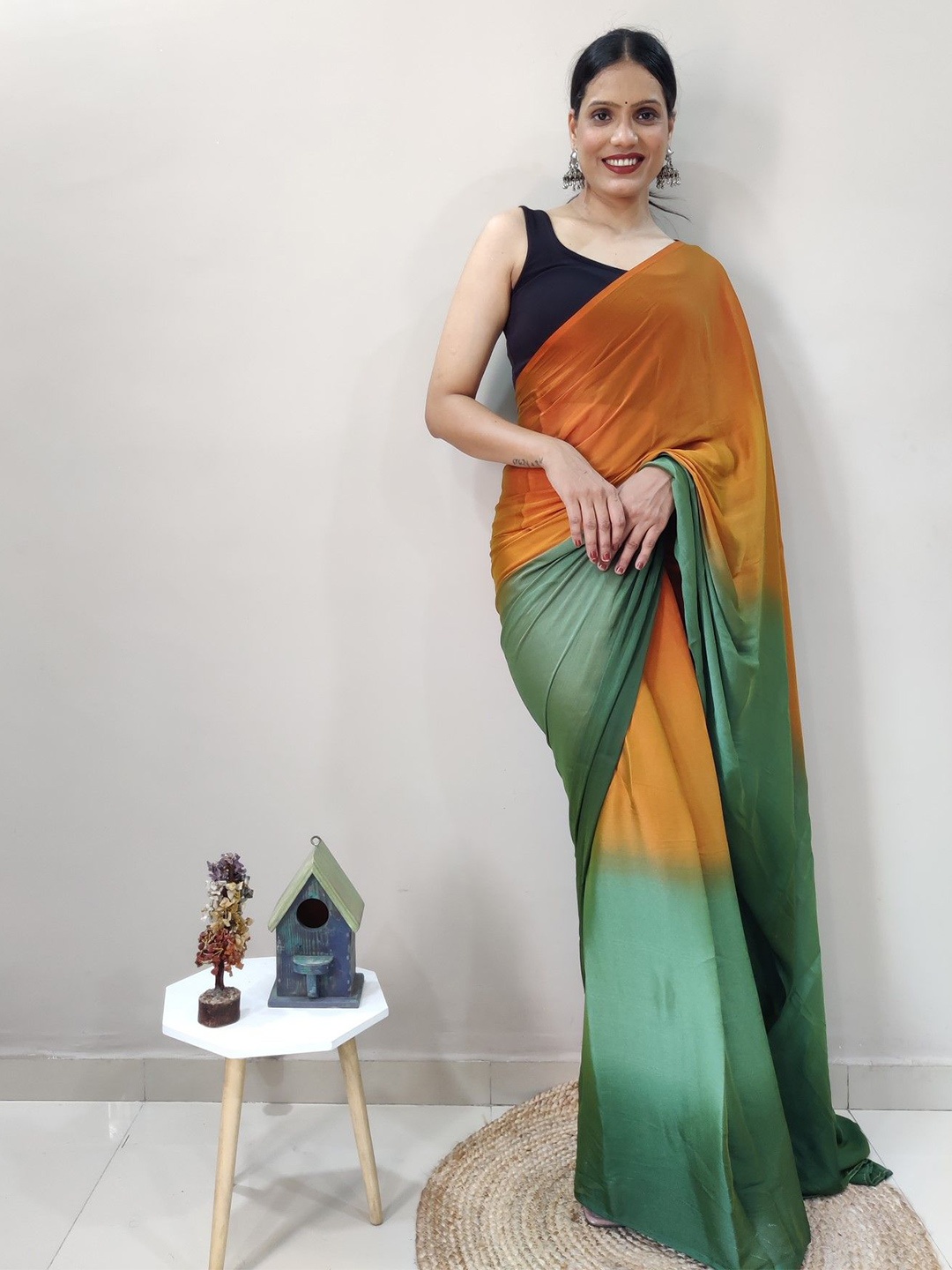 

Rangtulika Ethnics Ombre Pure Georgette Ready to Wear Saree, Orange