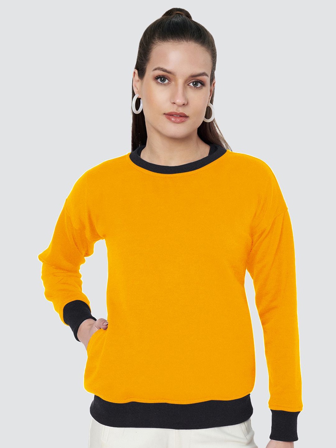 

BRINNS Women Colourblocked Sweatshirt, Mustard