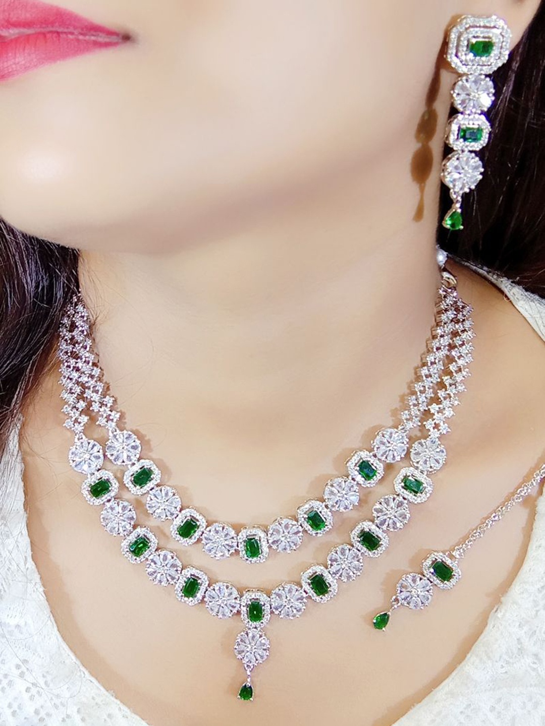 

Ladymania Silver-Plated American Diamond Necklace Set With Maang Tikka, Green