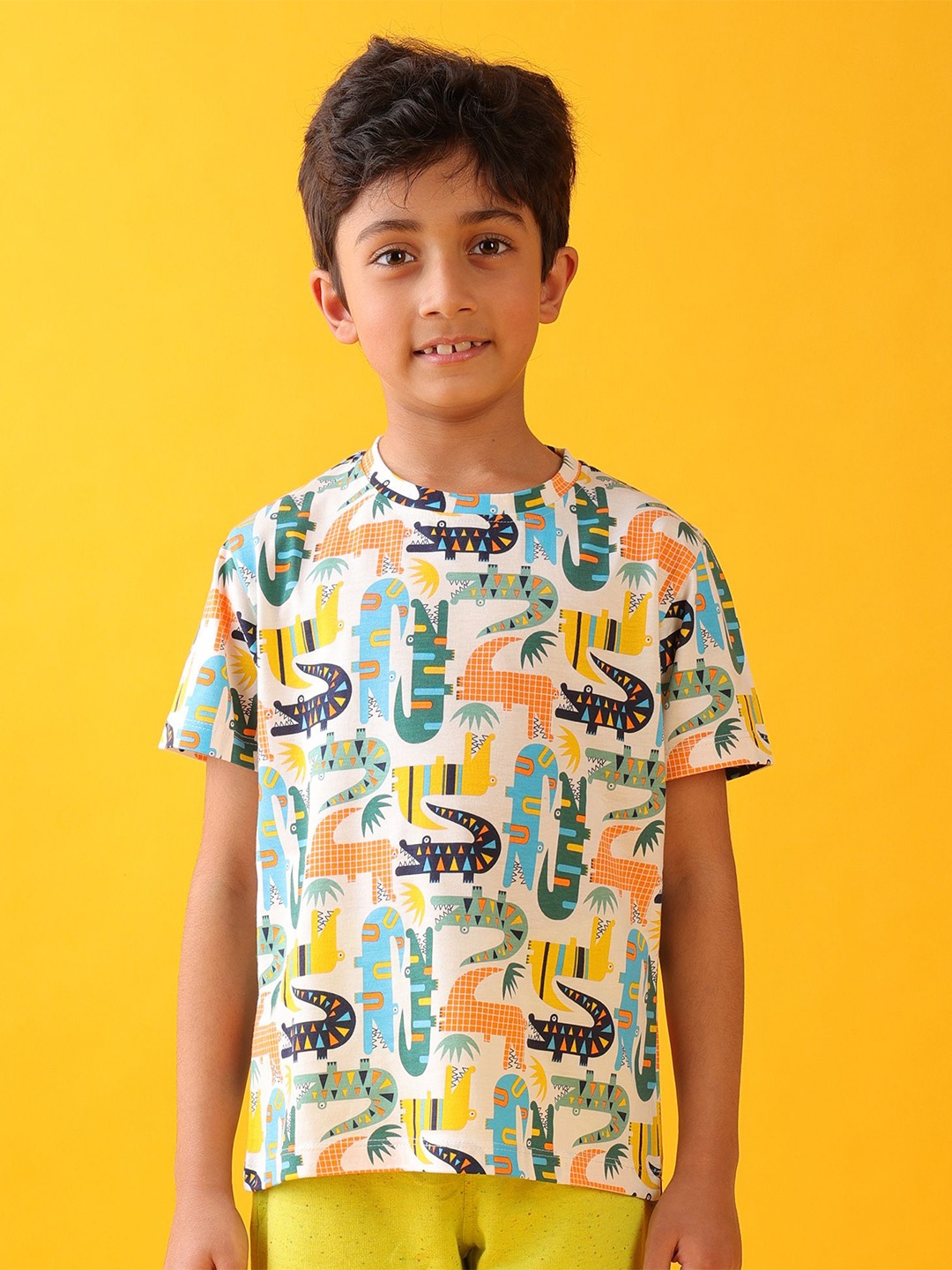 

Anthrilo Boys Printed Tropical Pockets T-shirt, Off white