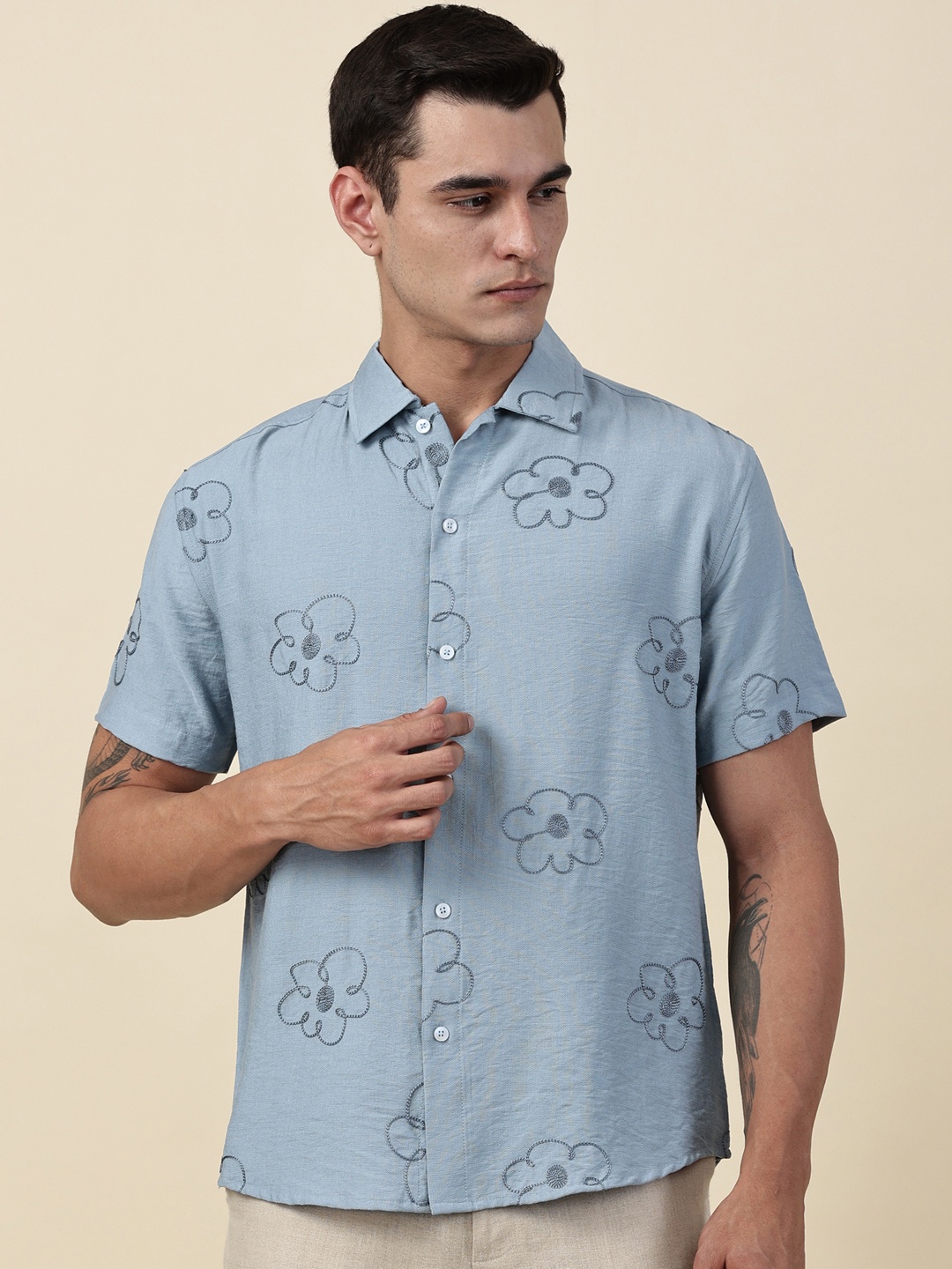 

Thomas Scott Men Embroidered Regular Fit Casual Shirt, Blue