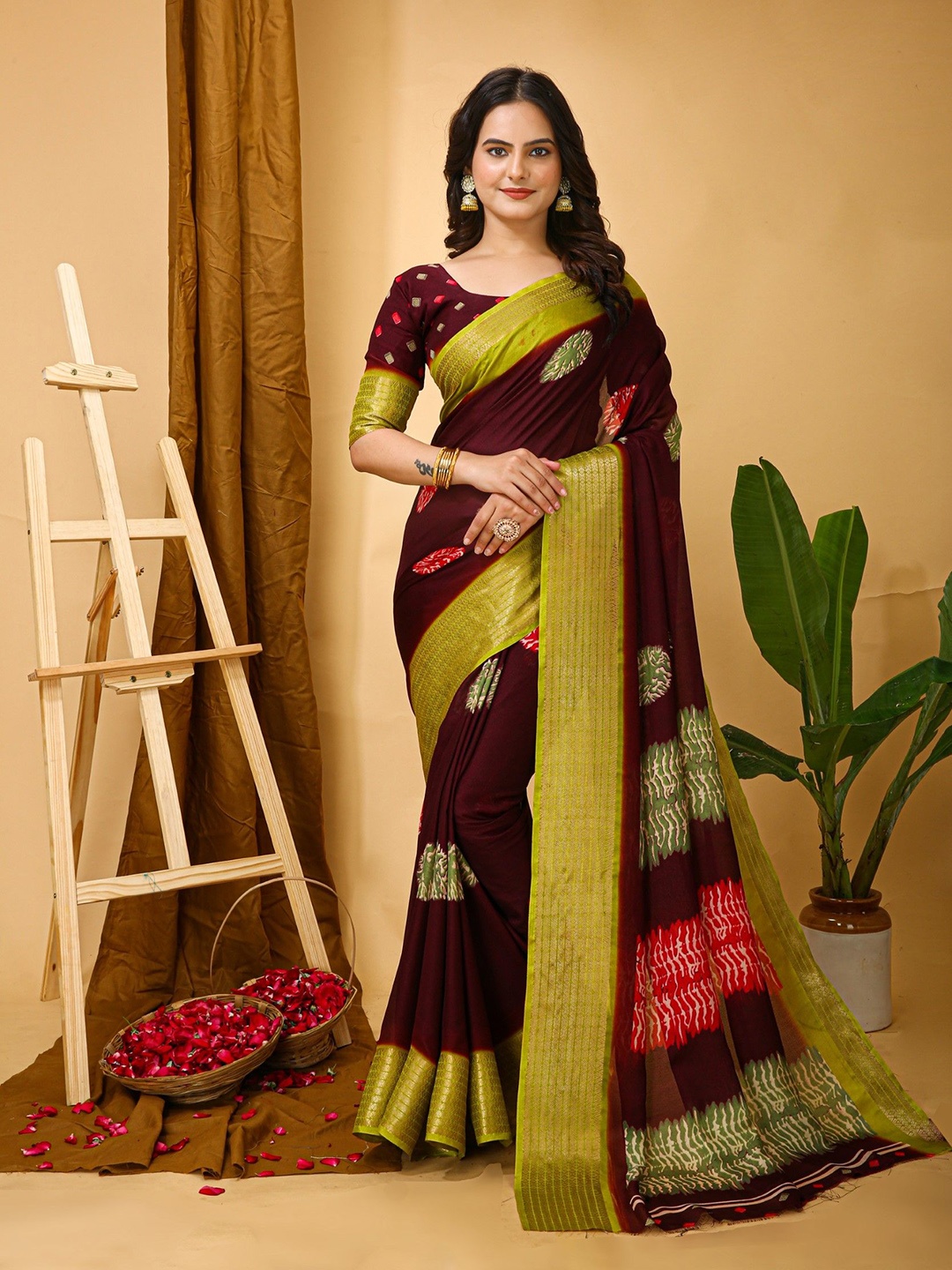 

Rangtulika Ethnics Floral Zari Silk Cotton Saree, Brown