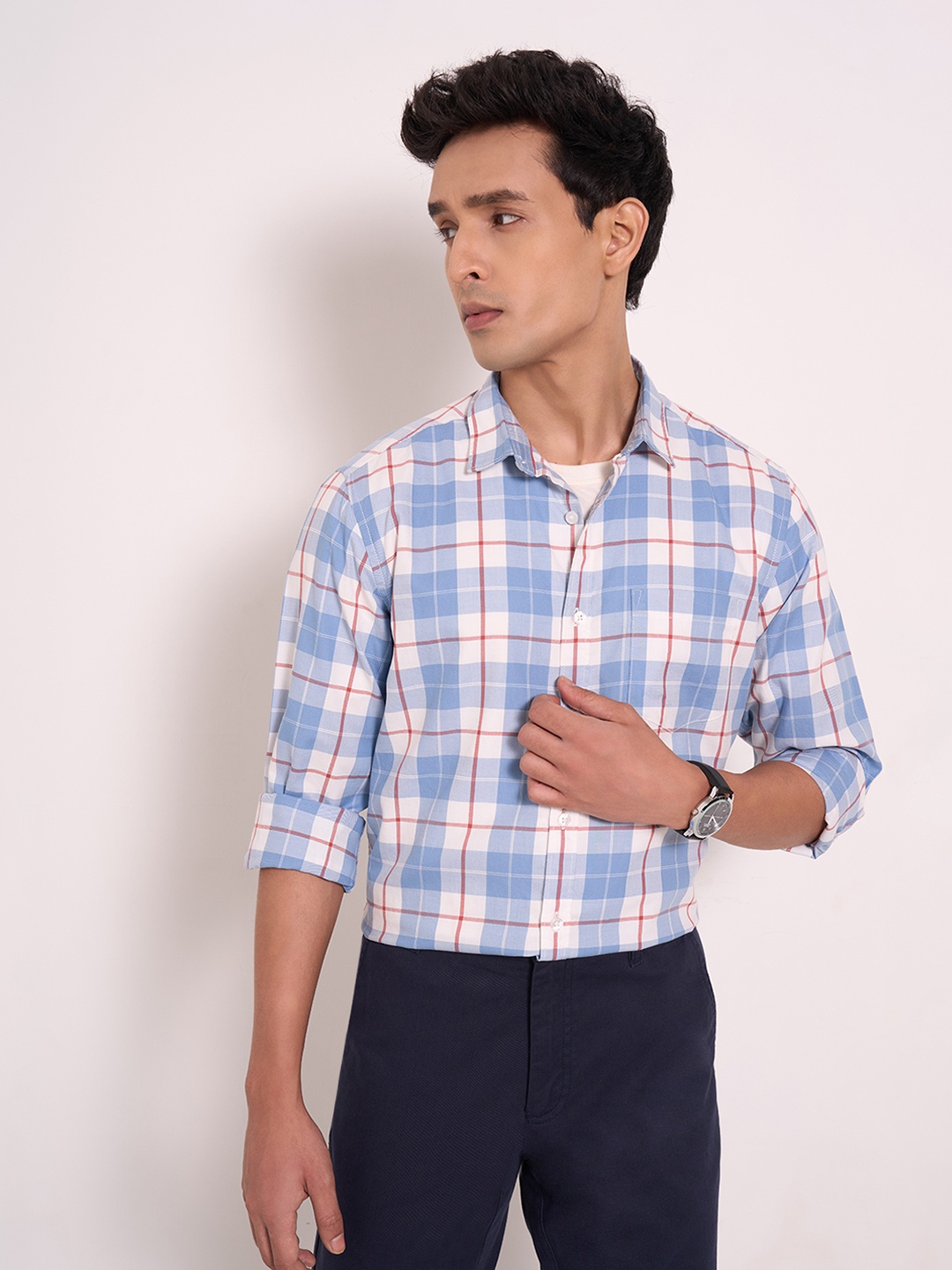 

Peregrine by Pantaloons Men Slim Fit Tartan Checks Opaque Casual Shirt, Blue