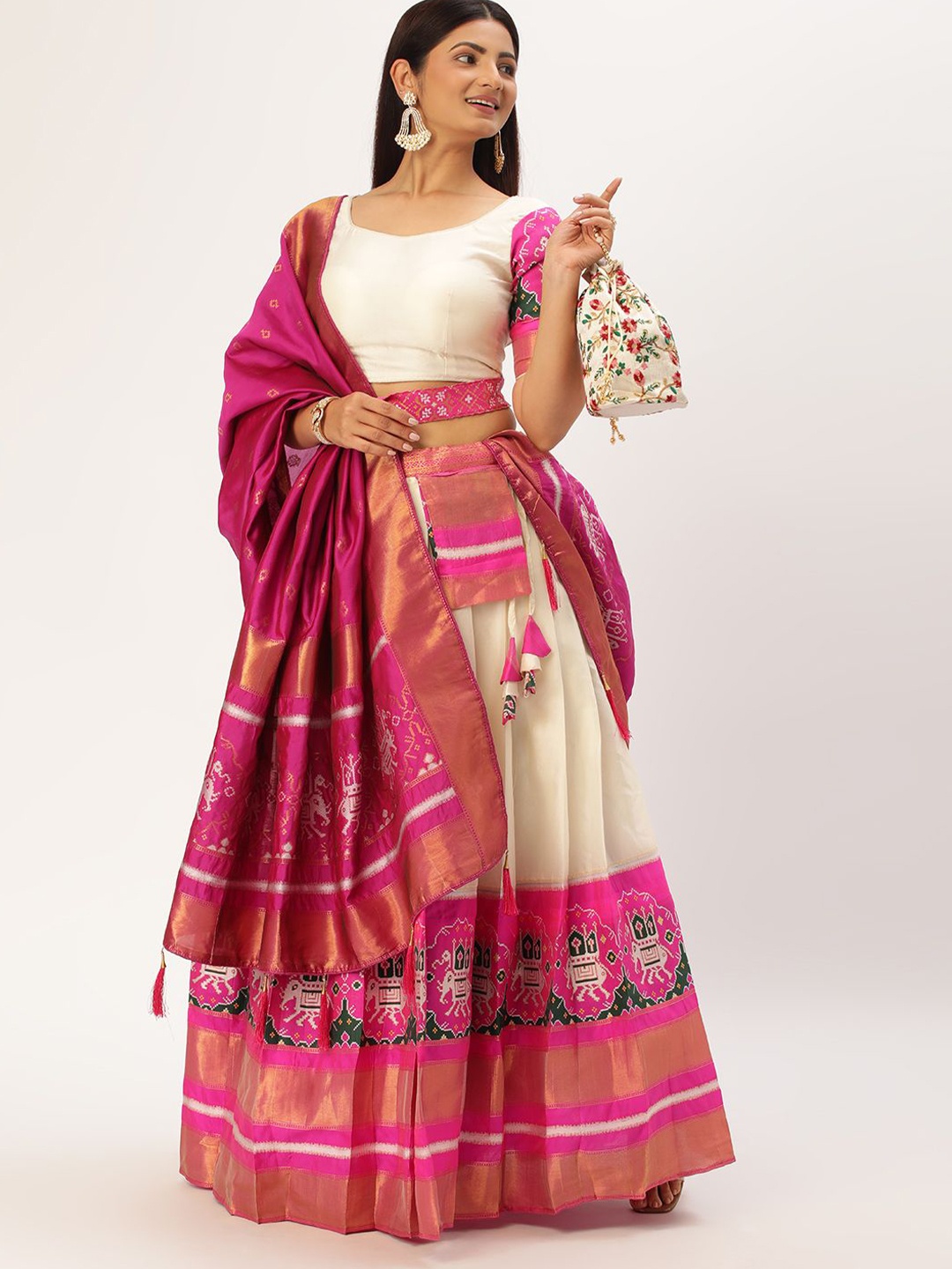 

Payu Semi-Stitched Lehenga & Unstitched Blouse With Dupatta, White
