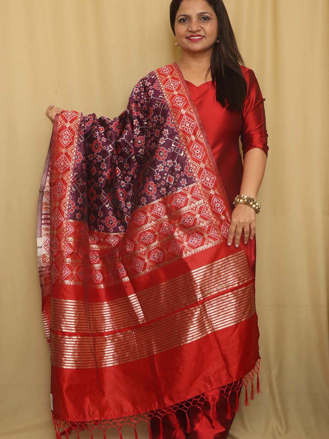 

Luxurionworld Woven Design Dupatta, Purple
