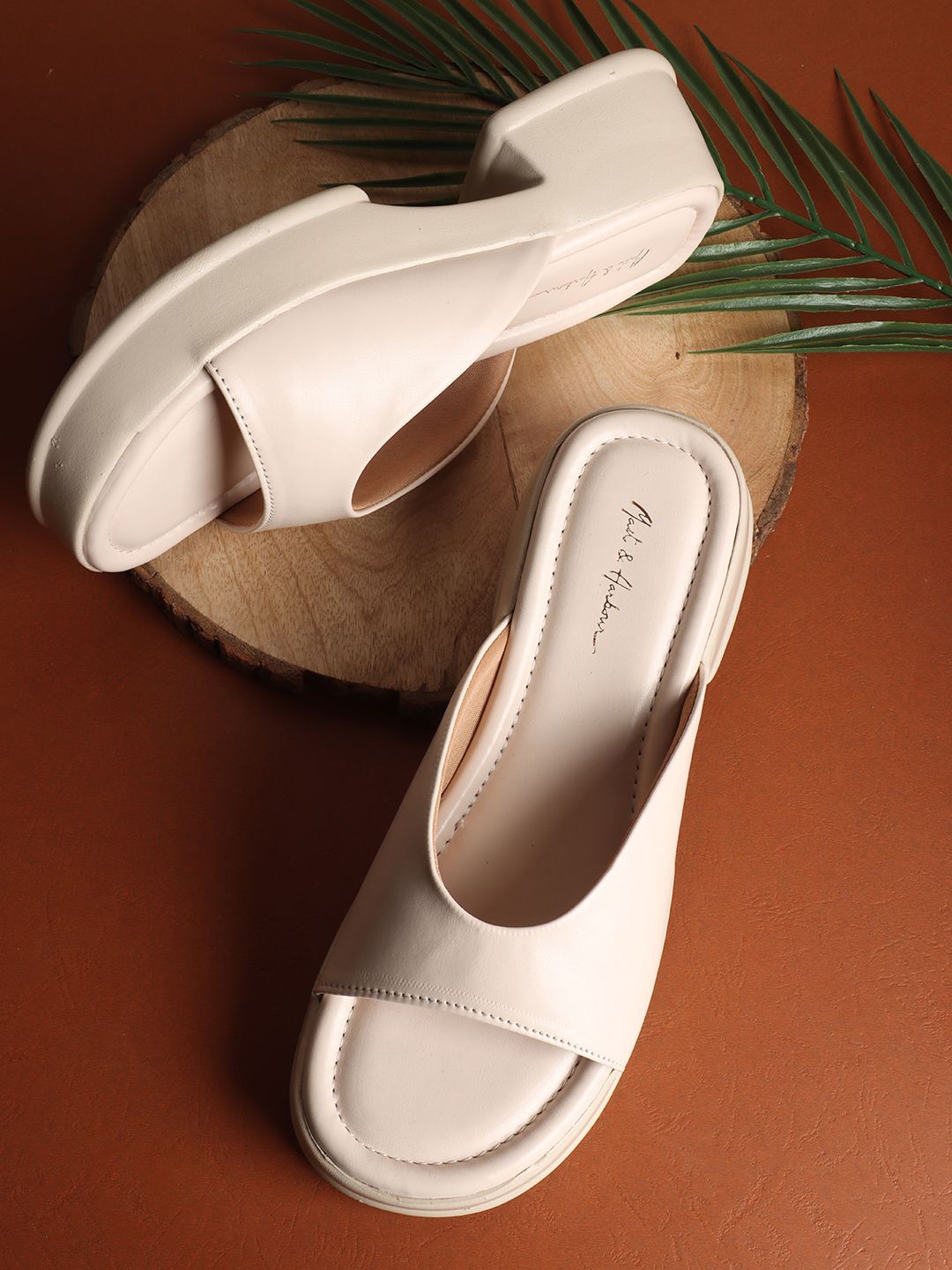 

Mast & Harbour Platform Sandals, Cream