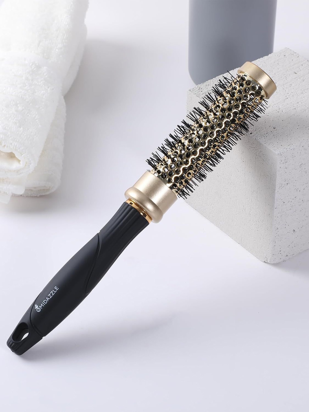 

Omidazzle Premium Curl Hair Brush For Hair Styling & Add Volume - Black - MDHB00012