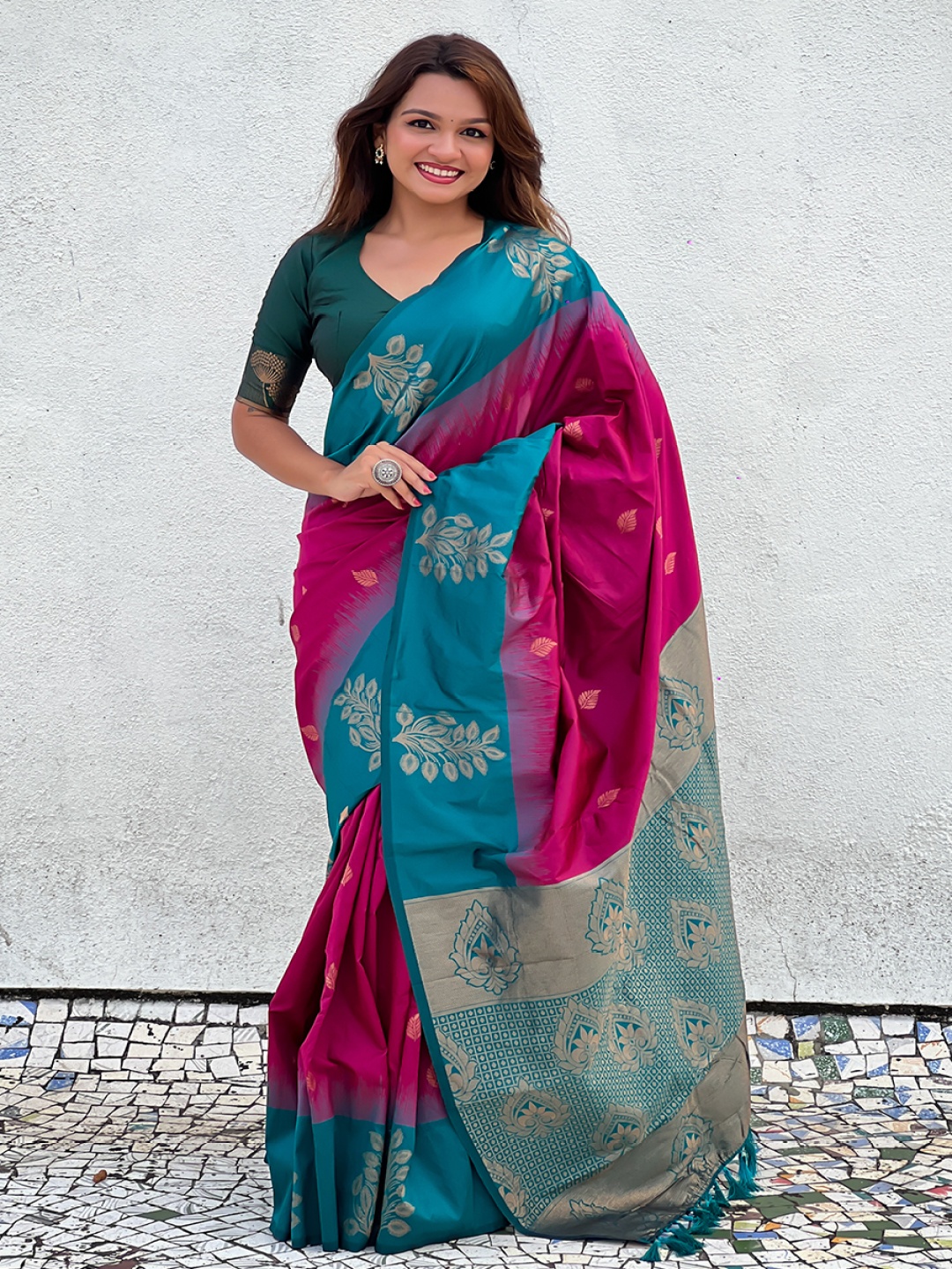 

all about you Woven Design Silk Blend Banarasi Saree, Pink