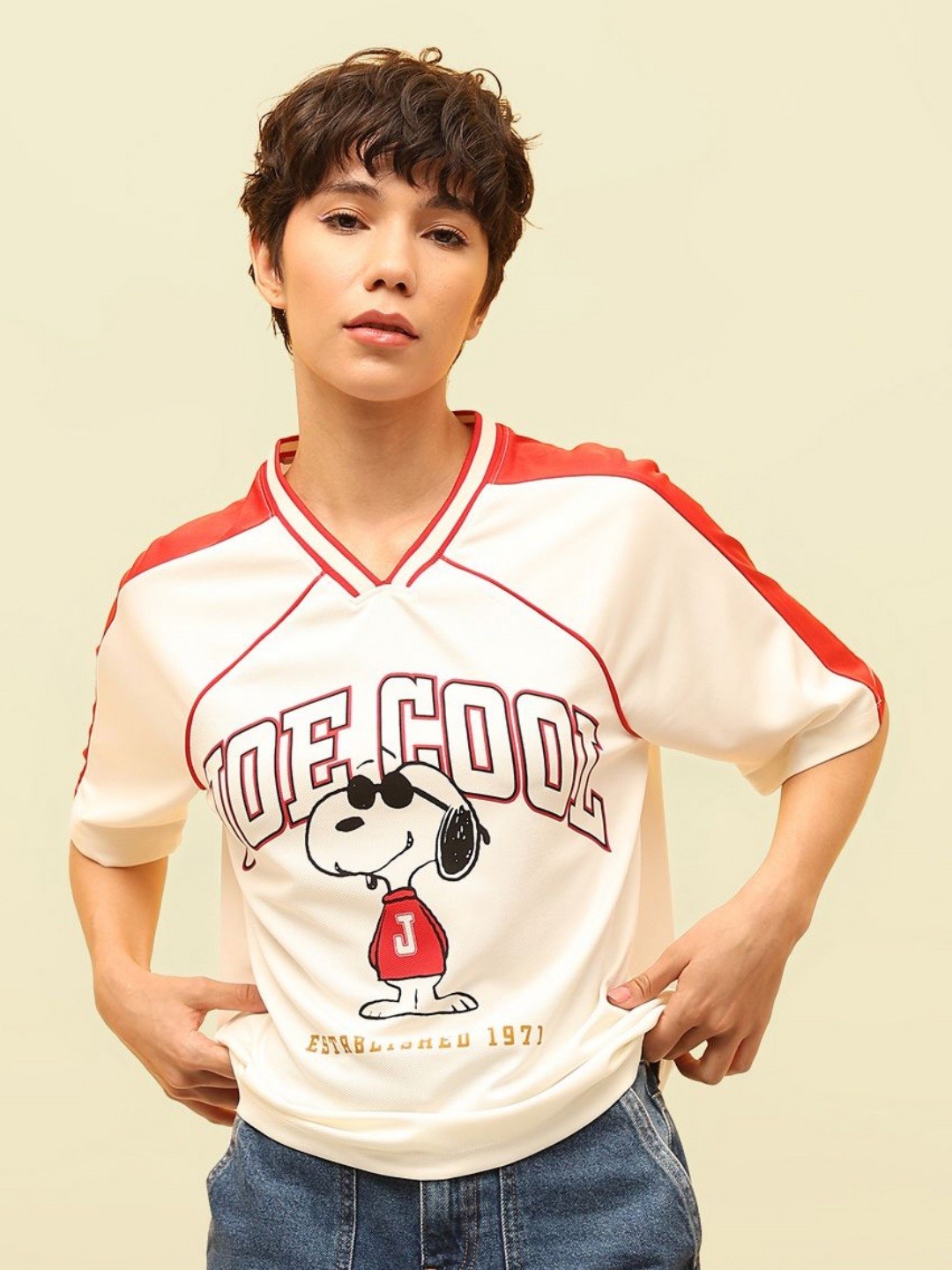 

ONLY Women Printed V-Neck T-shirt, Cream