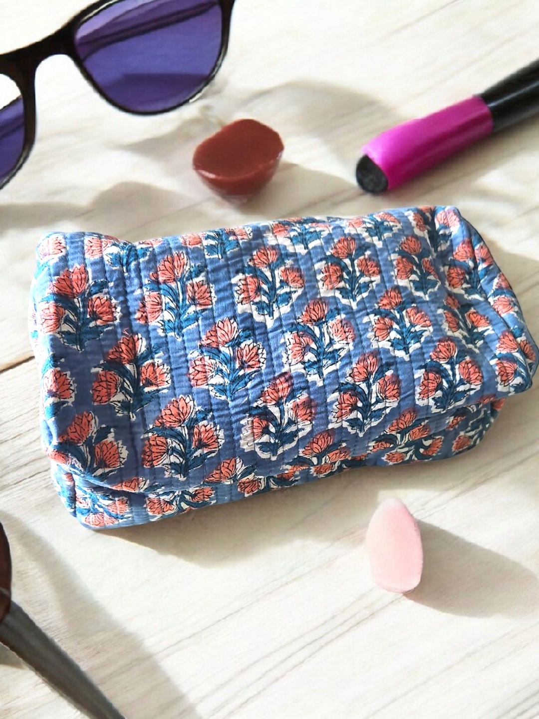 

Feels Like Home Floral Printed Handheld Bag with Quilted, Blue