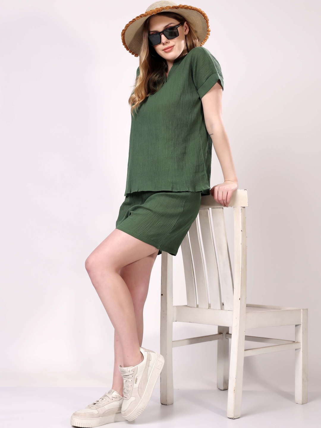 

London Hills Mandarin Collar Pure Cotton Top With Shorts, Green