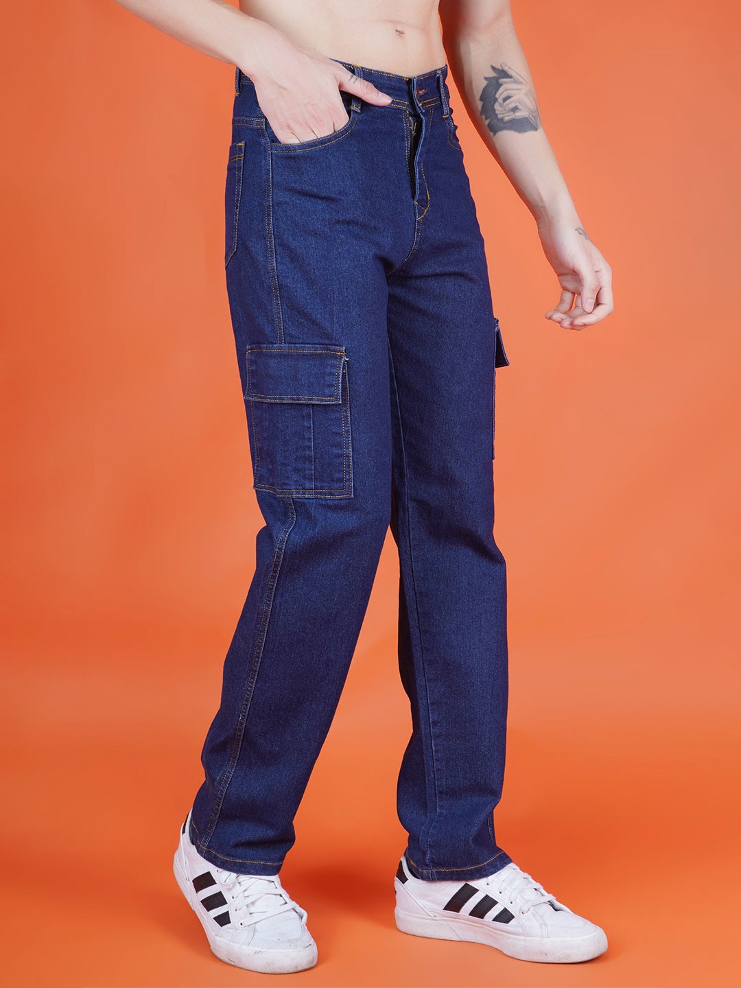 

Moda Rapido Men Classic Mildly Distressed Light Fade Jeans, Blue