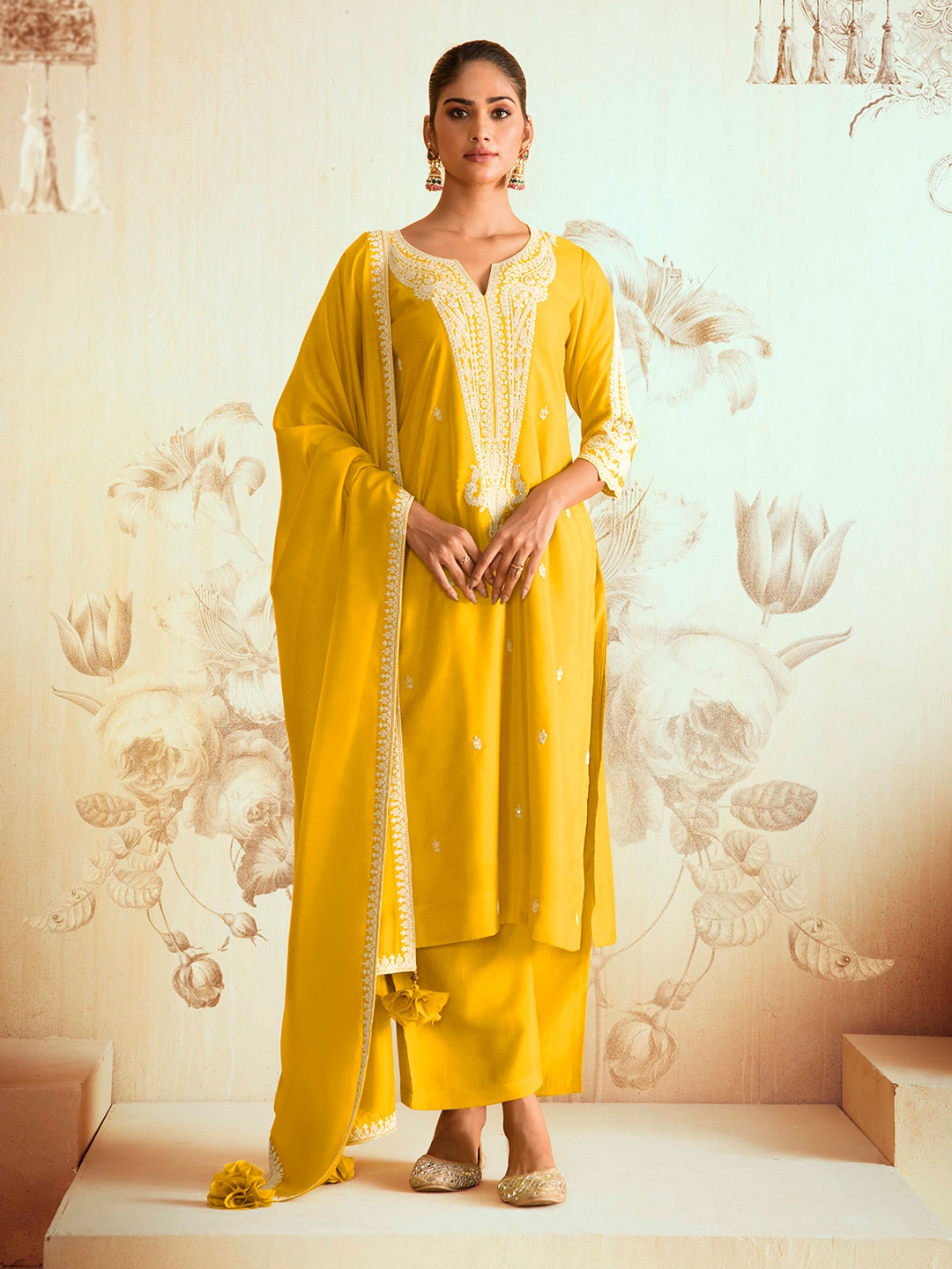 

Saanjh Women Yoke Design Regular Kurta with Trousers & With Dupatta, Yellow