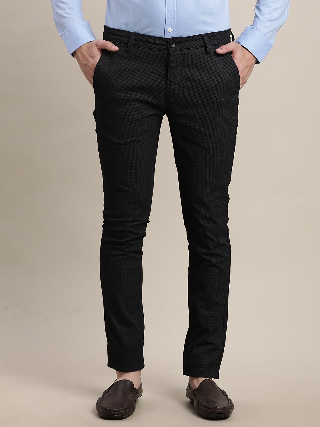 

Turtle Men Printed Relaxed Tapered Fit Chinos Trousers, Black