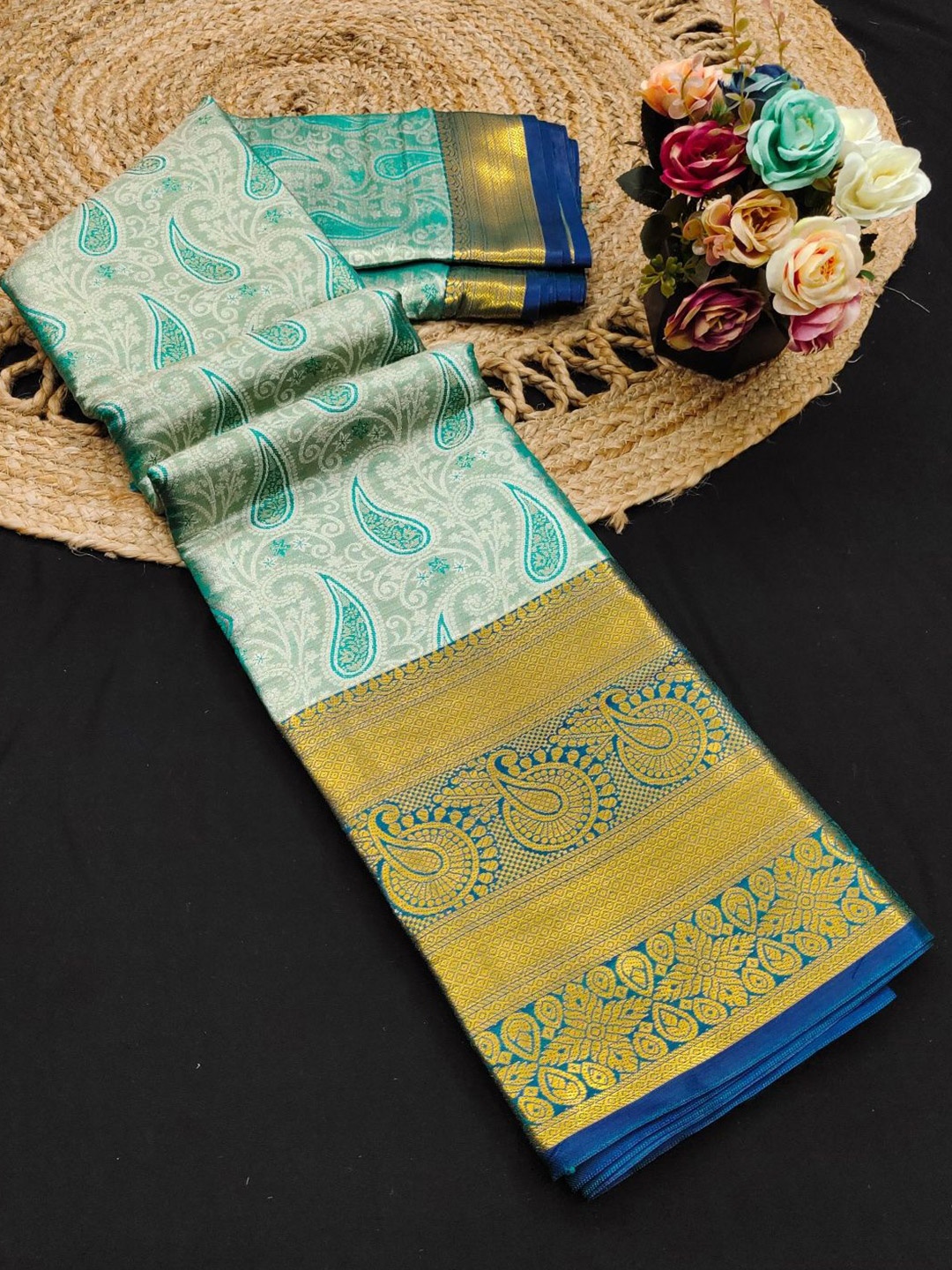 

Mitera Woven Design Zari Pure Silk Kanjeevaram Saree, Green