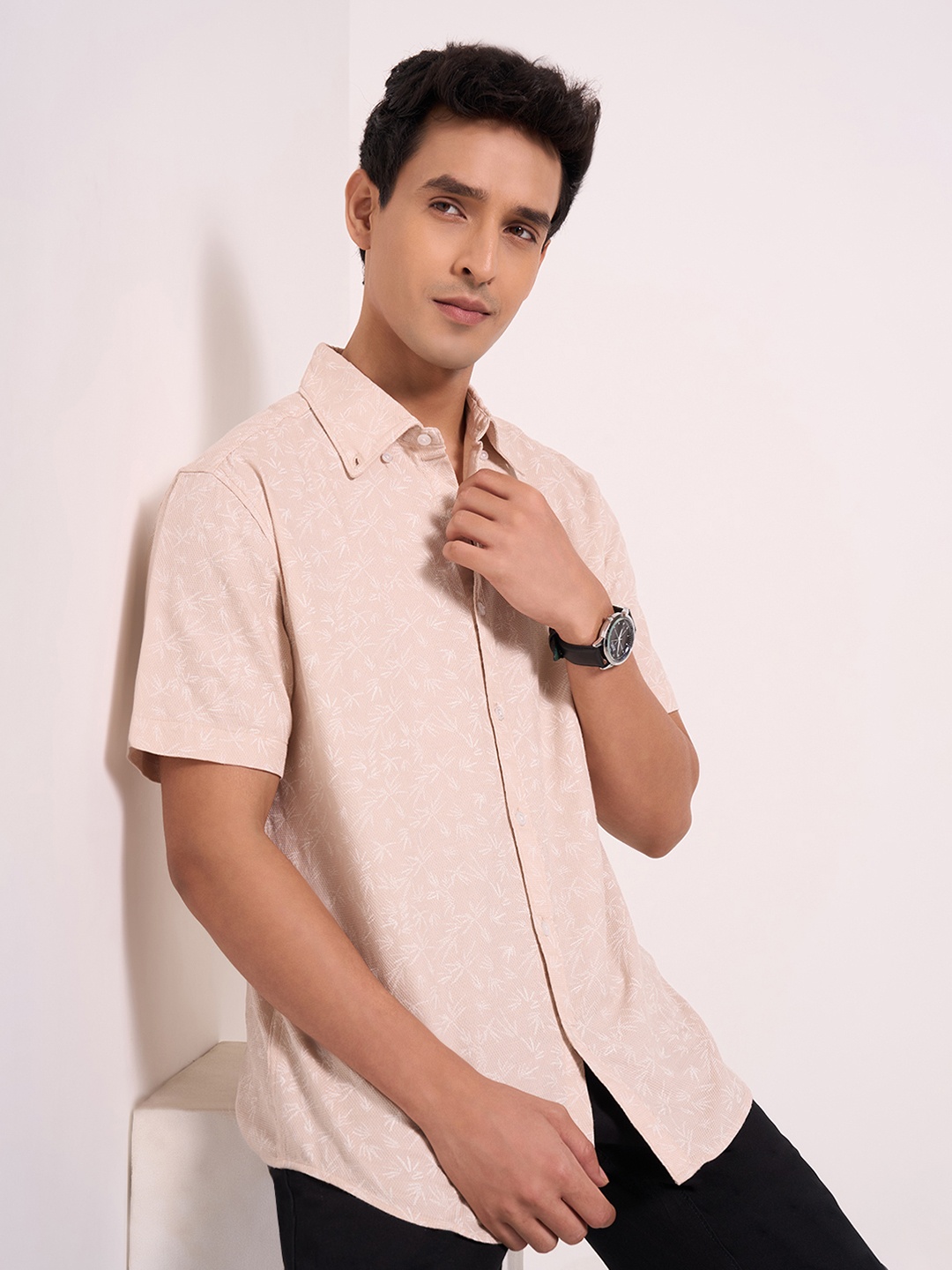 

Peregrine by Pantaloons Men Opaque Casual Shirt, White