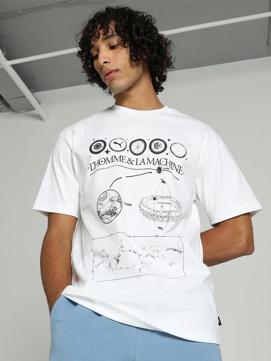 

Puma Graphics Relaxed Fit T-shirt, White