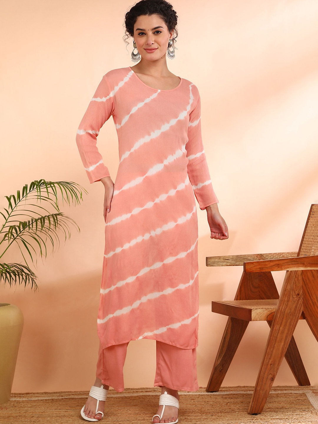 

Maaesa Women Striped Regular Kurta with Palazzos, Peach