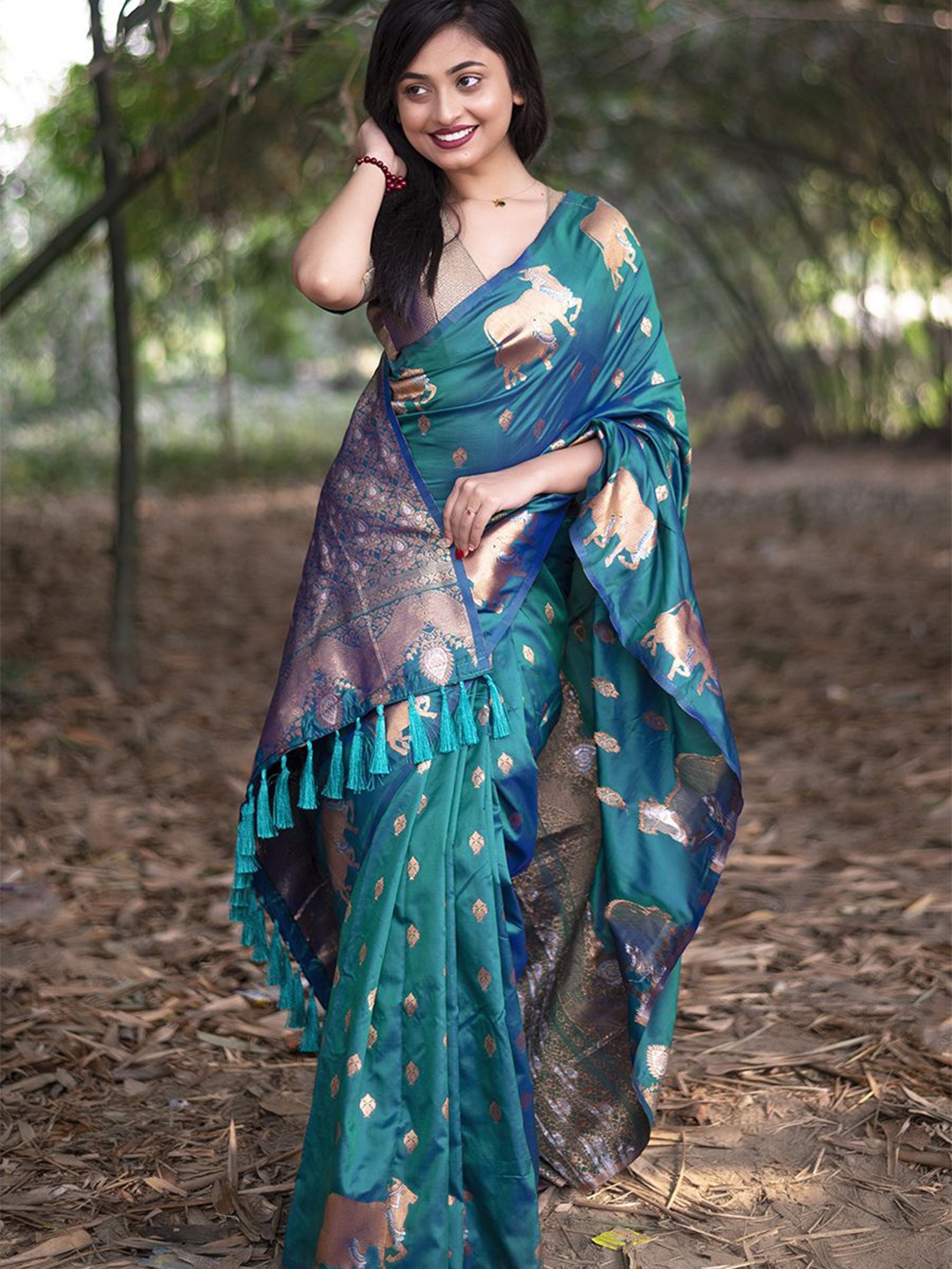 

all about you Woven Design Zari Silk Blend Banarasi Saree, Green