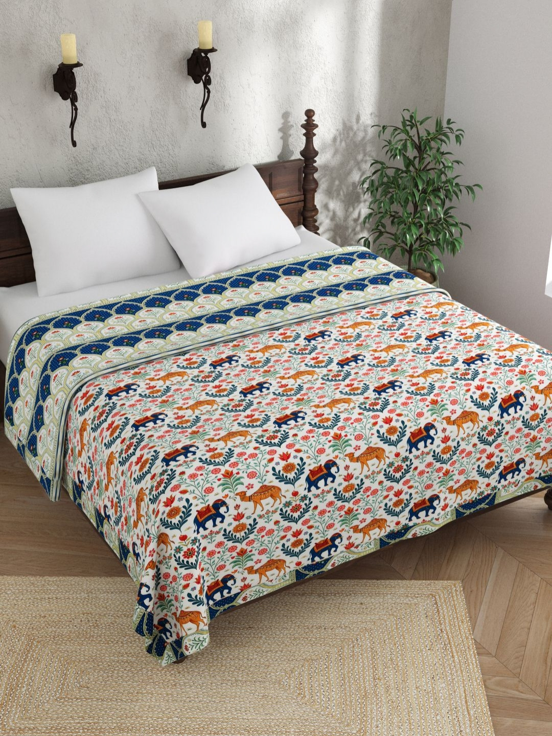 

EverHOME White & Green Ethnic Motifs AC Room 150 GSM Double Bed Dohar