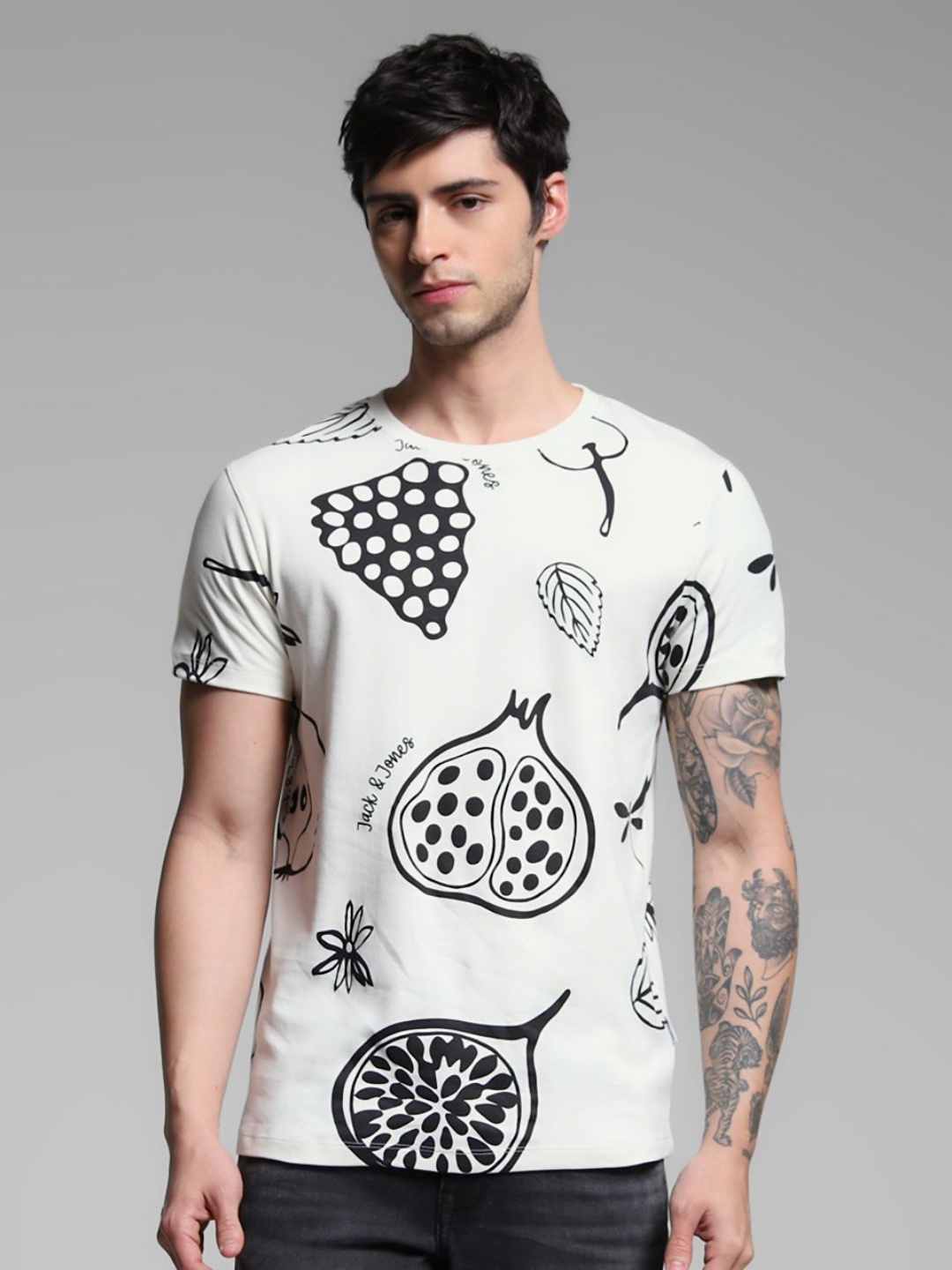 

Jack & Jones Men Printed Applique Slim Fit T-shirt, White