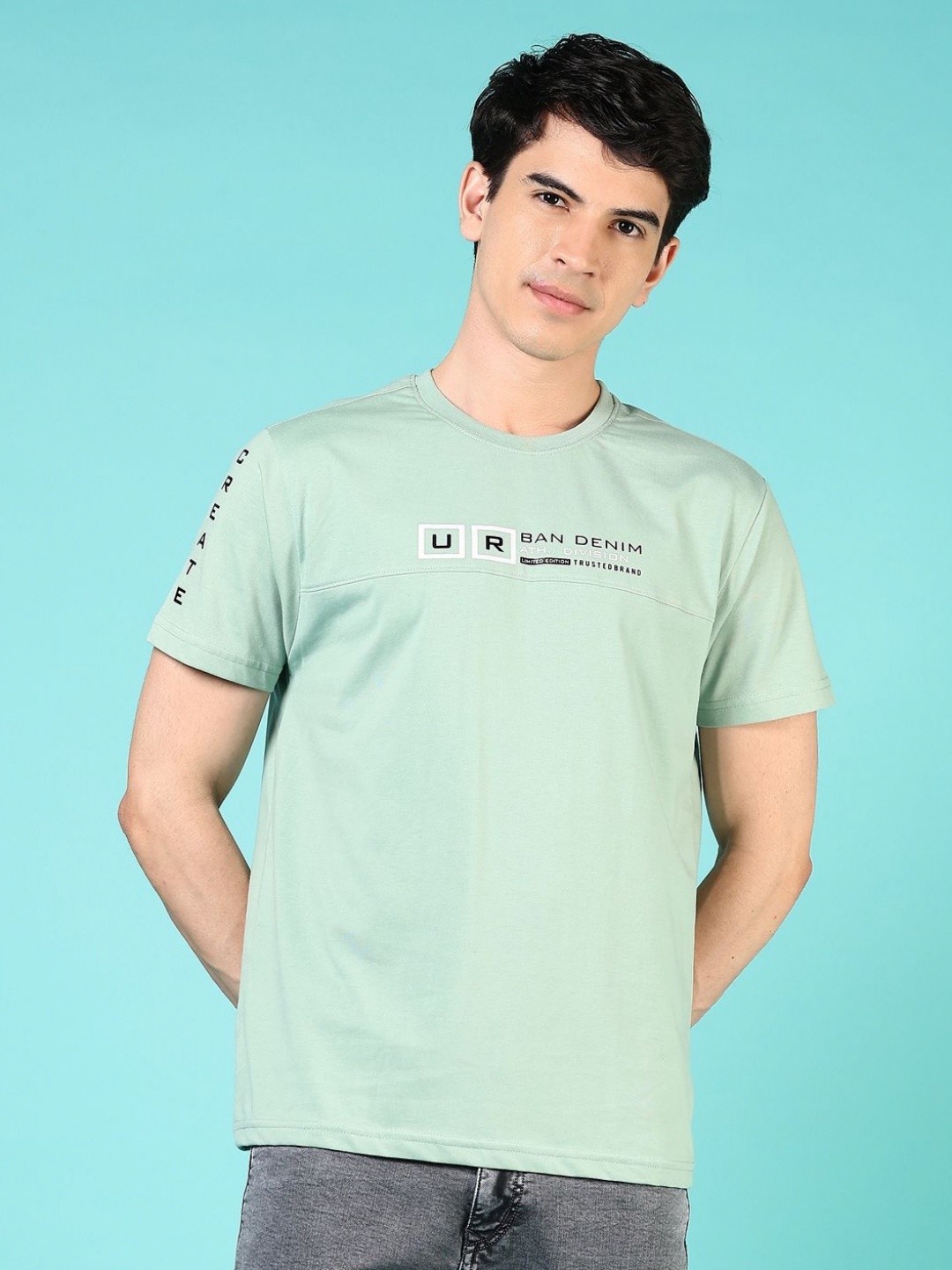 

V-Mart Men Typography Colourblocked Extended Sleeves T-shirt, Green