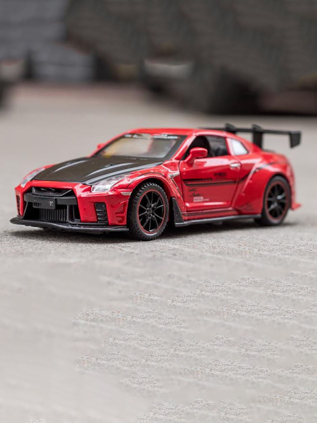 

DEZICON Kids 1:32 R35 GTR Toy Car, Red