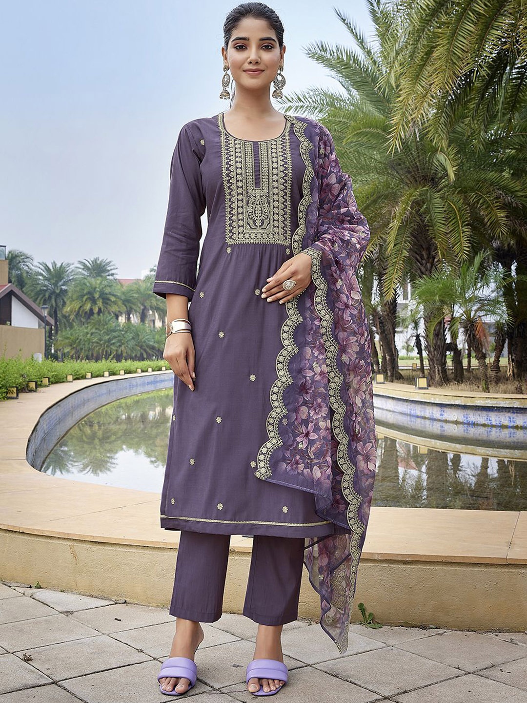 

Royal Export Women Ethnic Motifs Embroidered Regular Kurta with Trousers & With Dupatta, Purple
