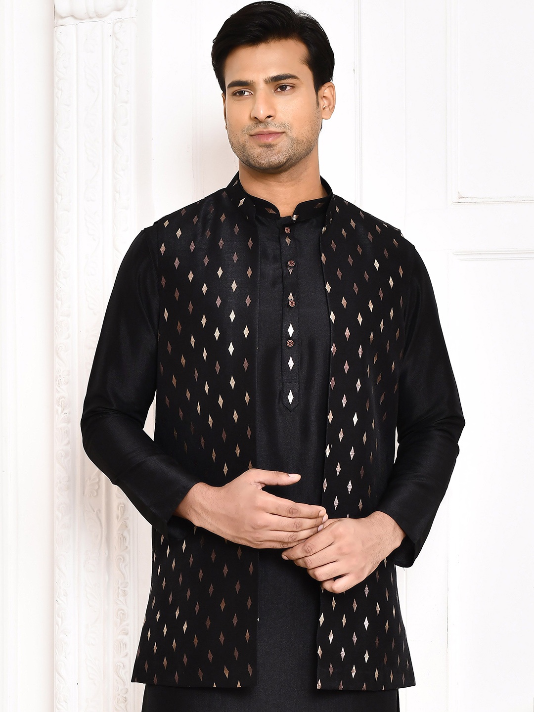 

MAAHI FABS Printed Brocade Nehru Jacket, Black