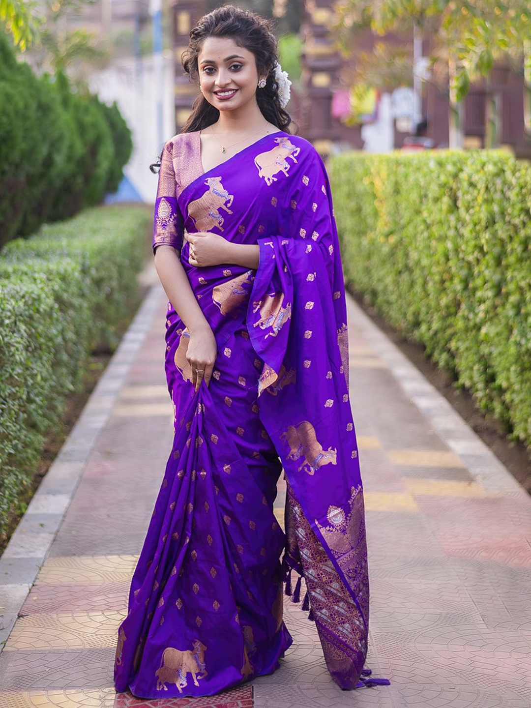 

all about you Woven Design Zari Silk Blend Banarasi Saree, Purple