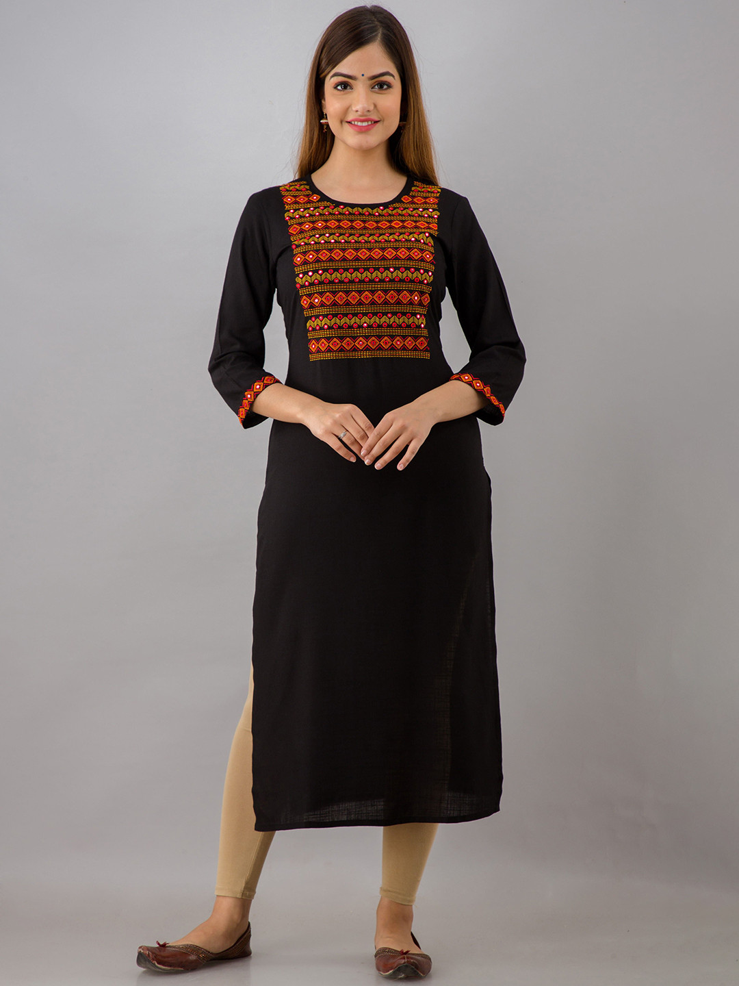

KALINI Women Floral Embroidered Kurta, Black
